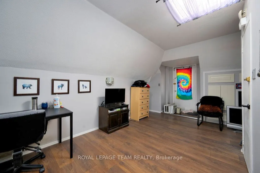 422 Donald B Munro Drive