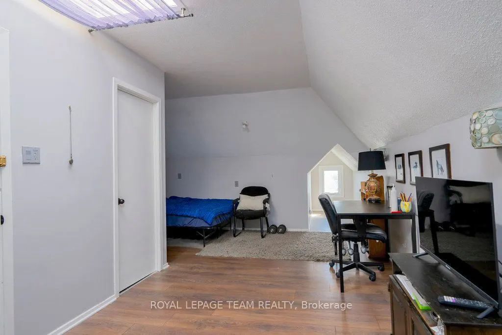 422 Donald B Munro Drive