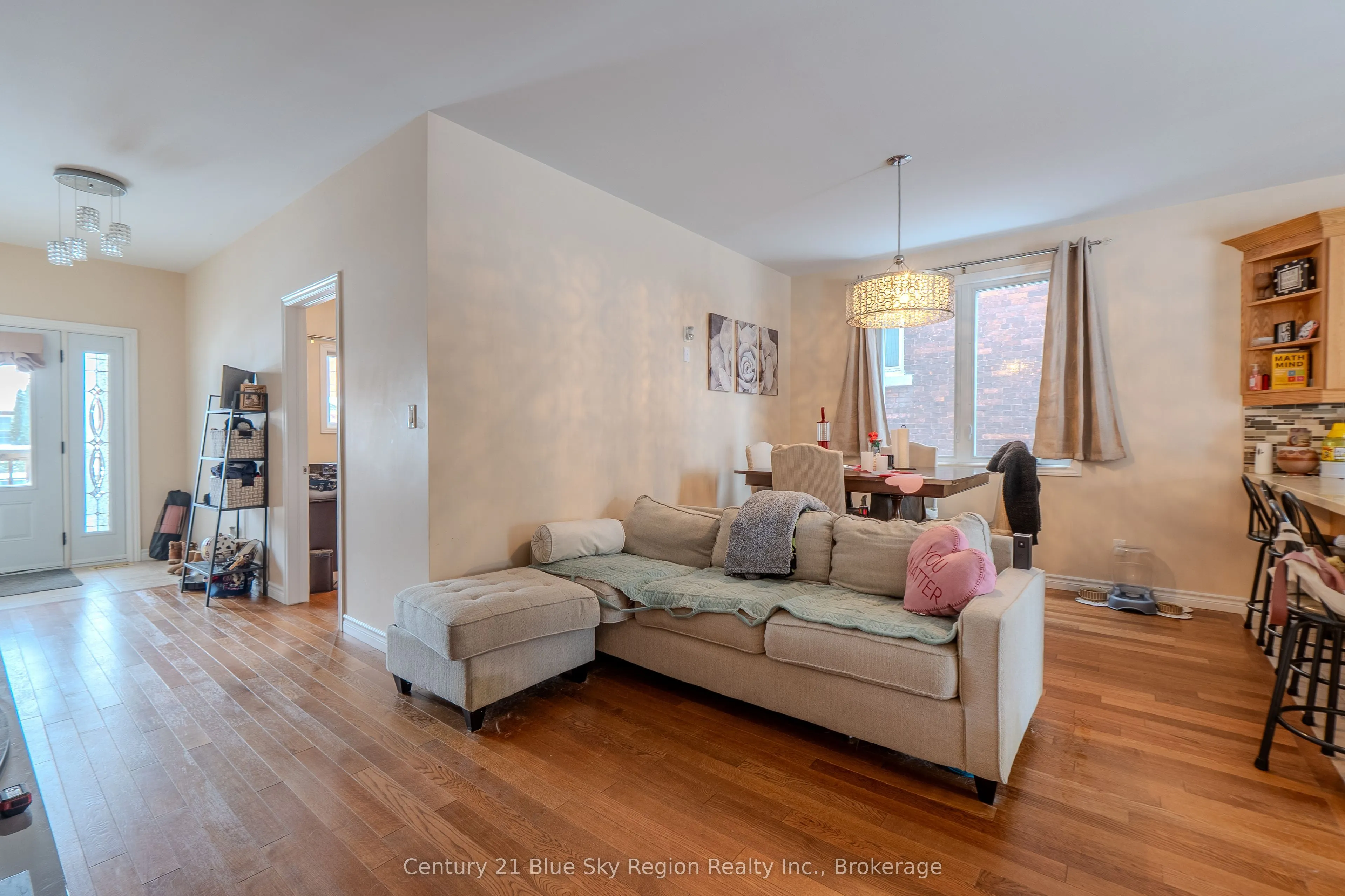 373 First Avenue E
