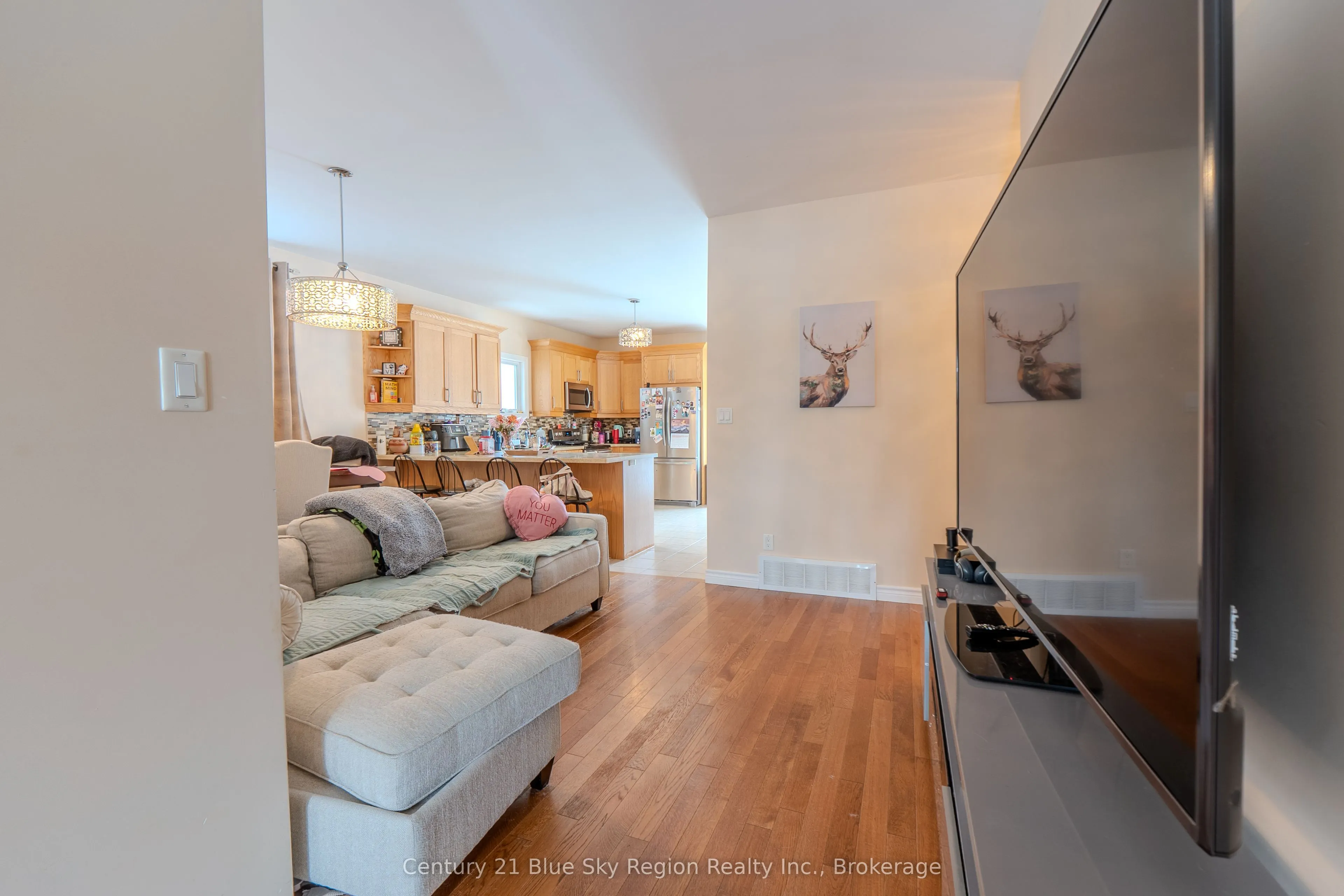 373 First Avenue E