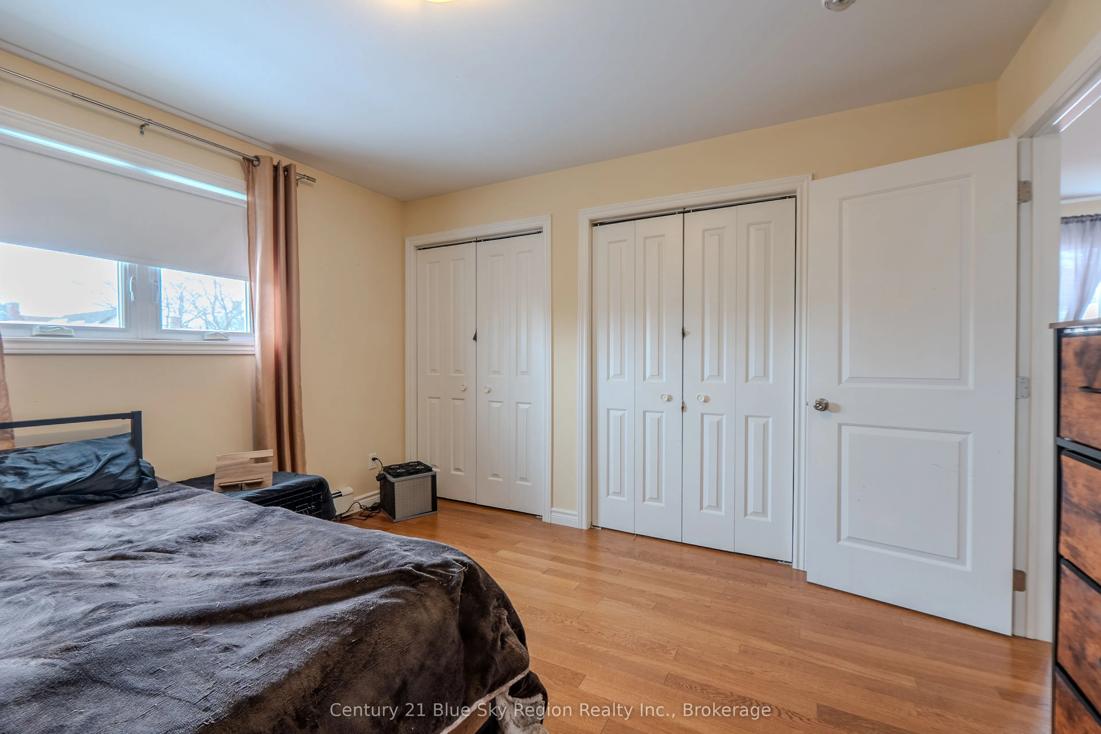 373 First Avenue E