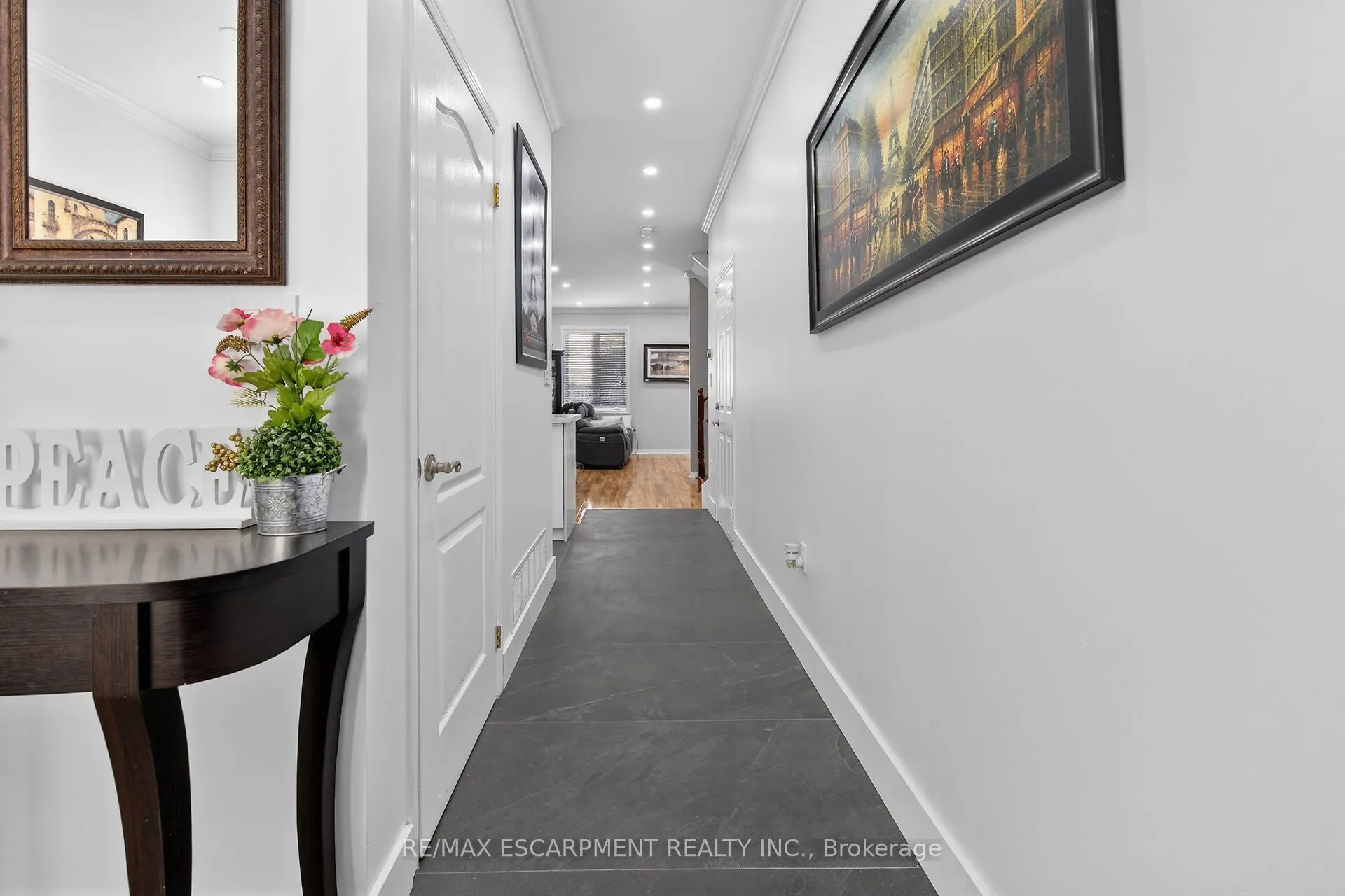 33 Panorama Way
