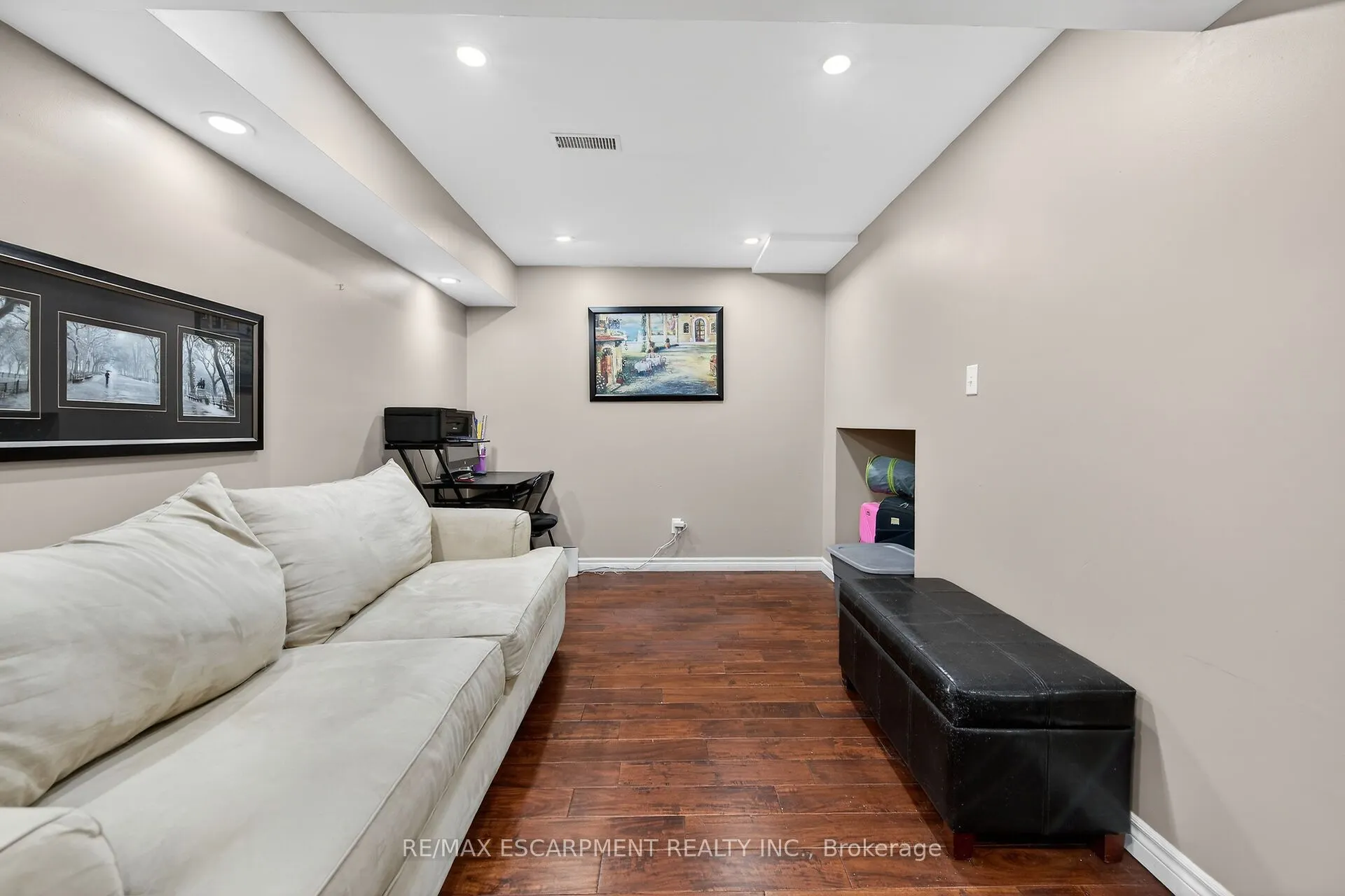 33 Panorama Way