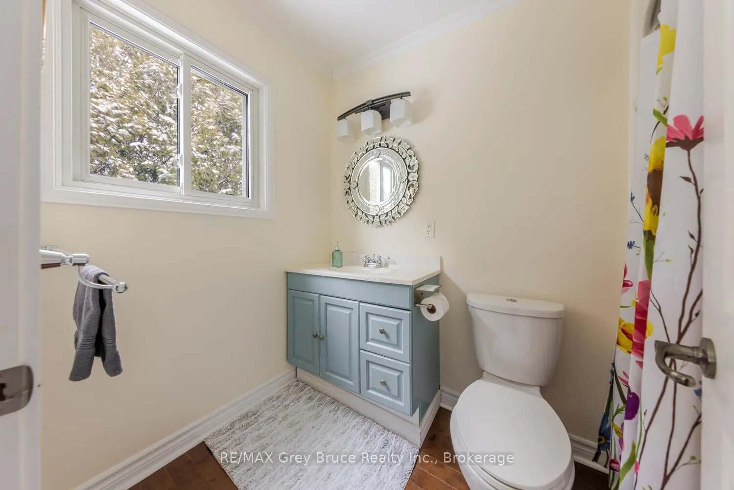 424 Huron Road