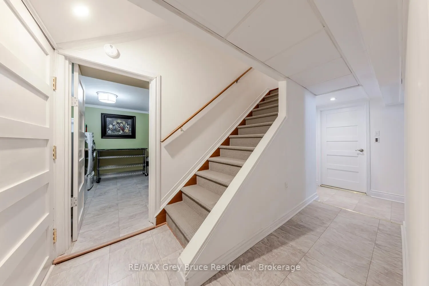 424 Huron Road
