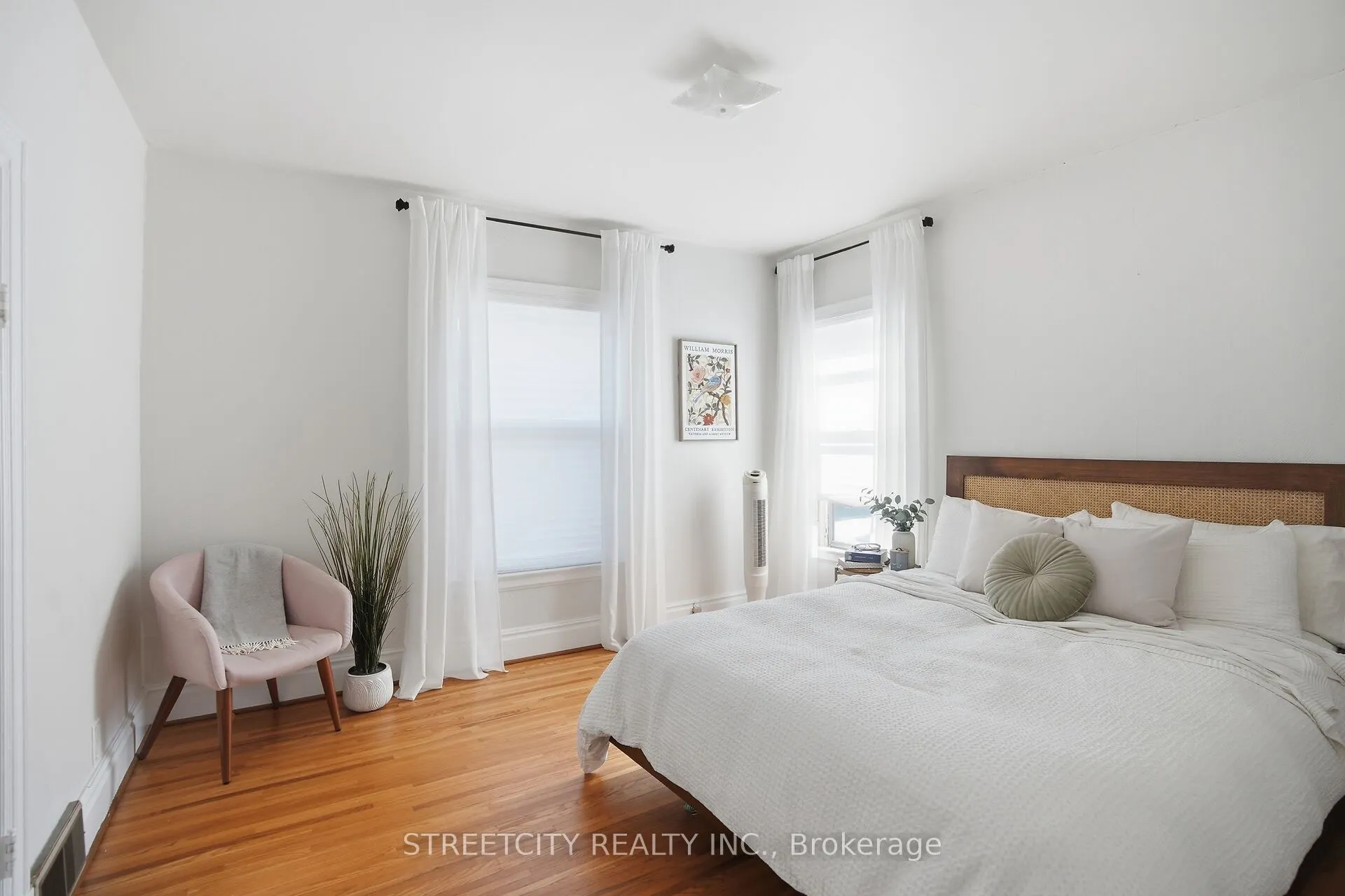 57 ROSEBERY Place