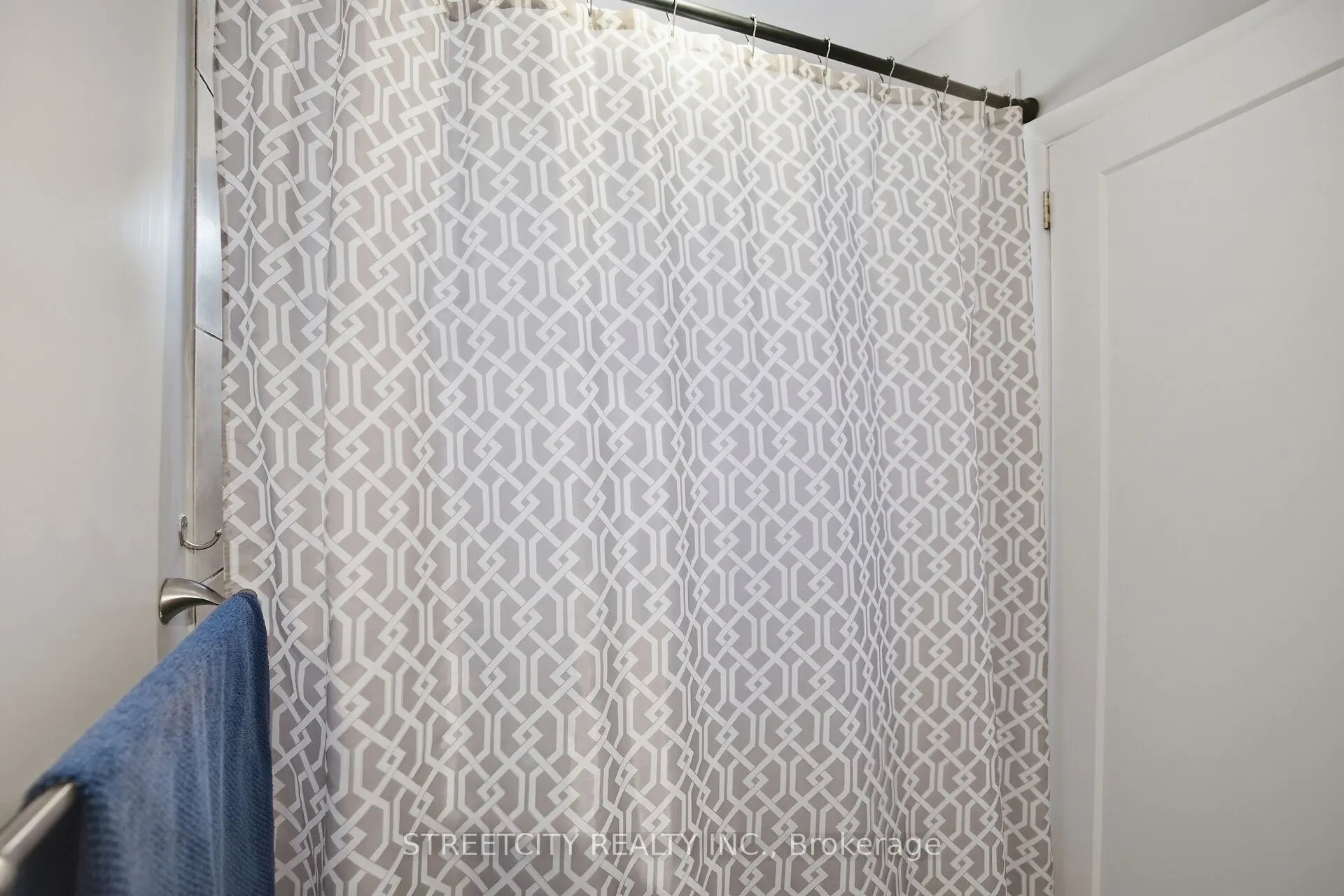 57 ROSEBERY Place