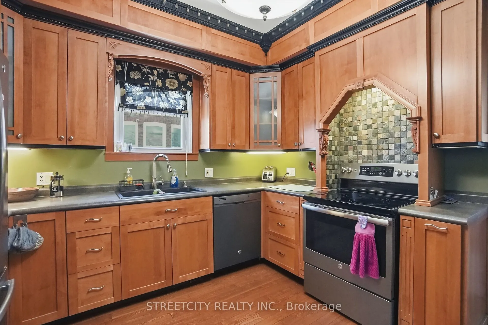 57 ROSEBERY Place
