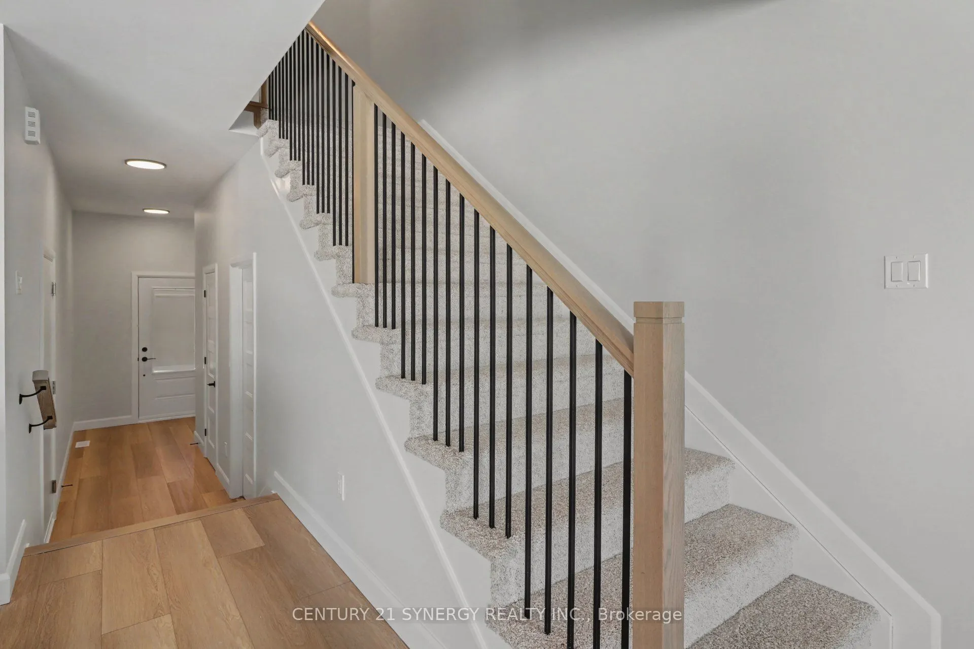 69 VILLENEUVE Street