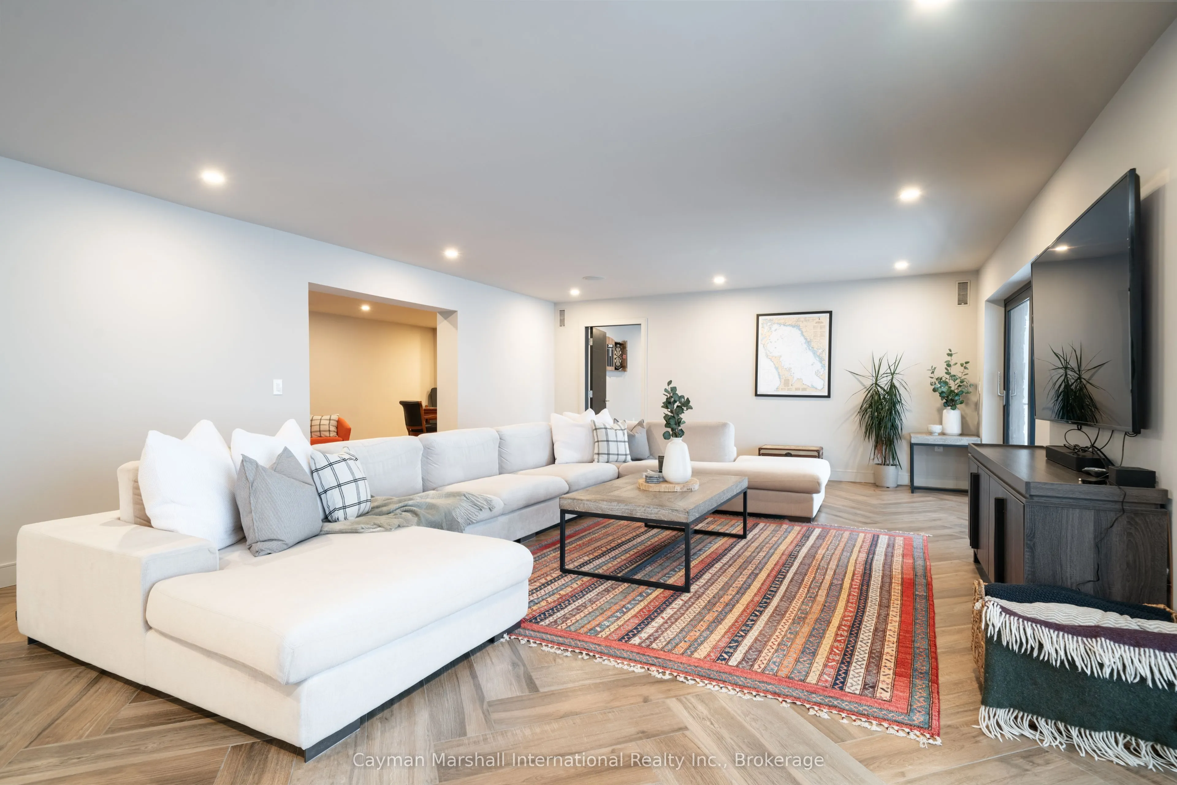 47B George Hunt Memorial Drive W