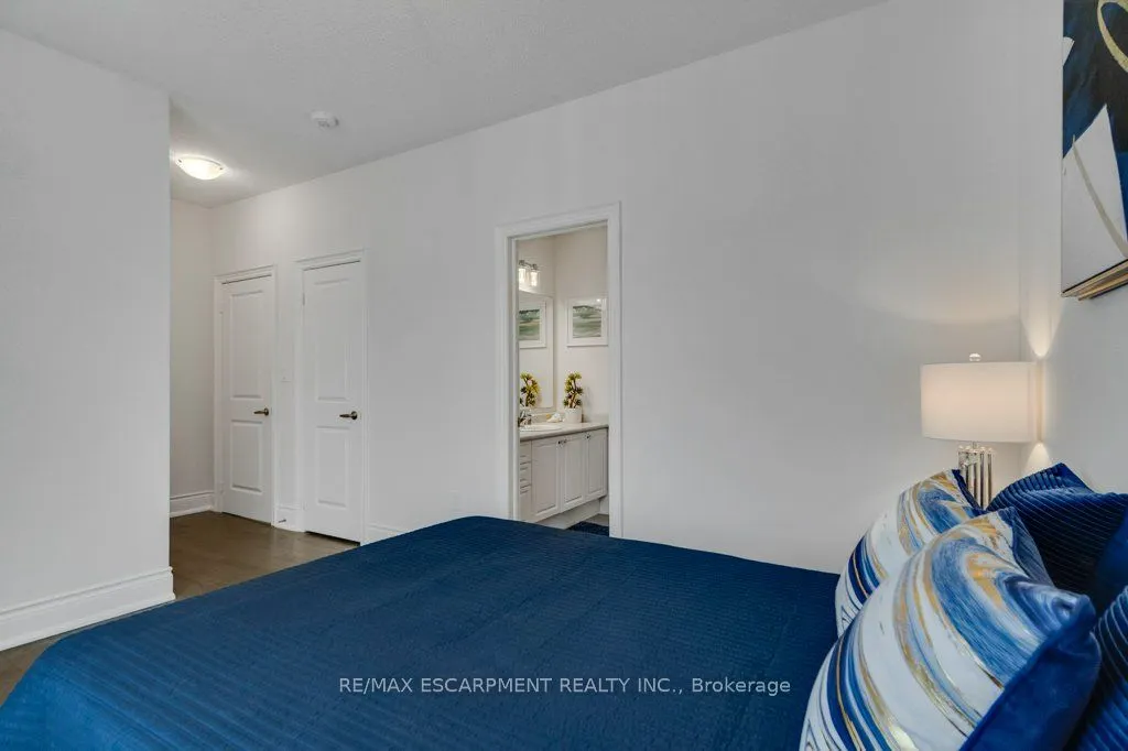 39 Avanti Crescent