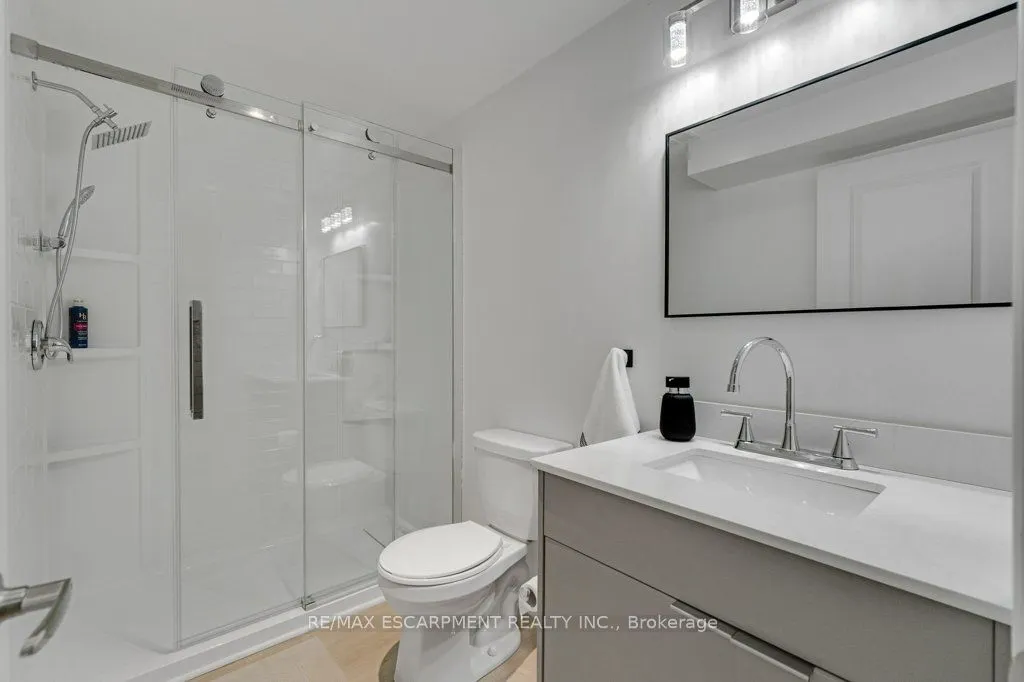 39 Avanti Crescent