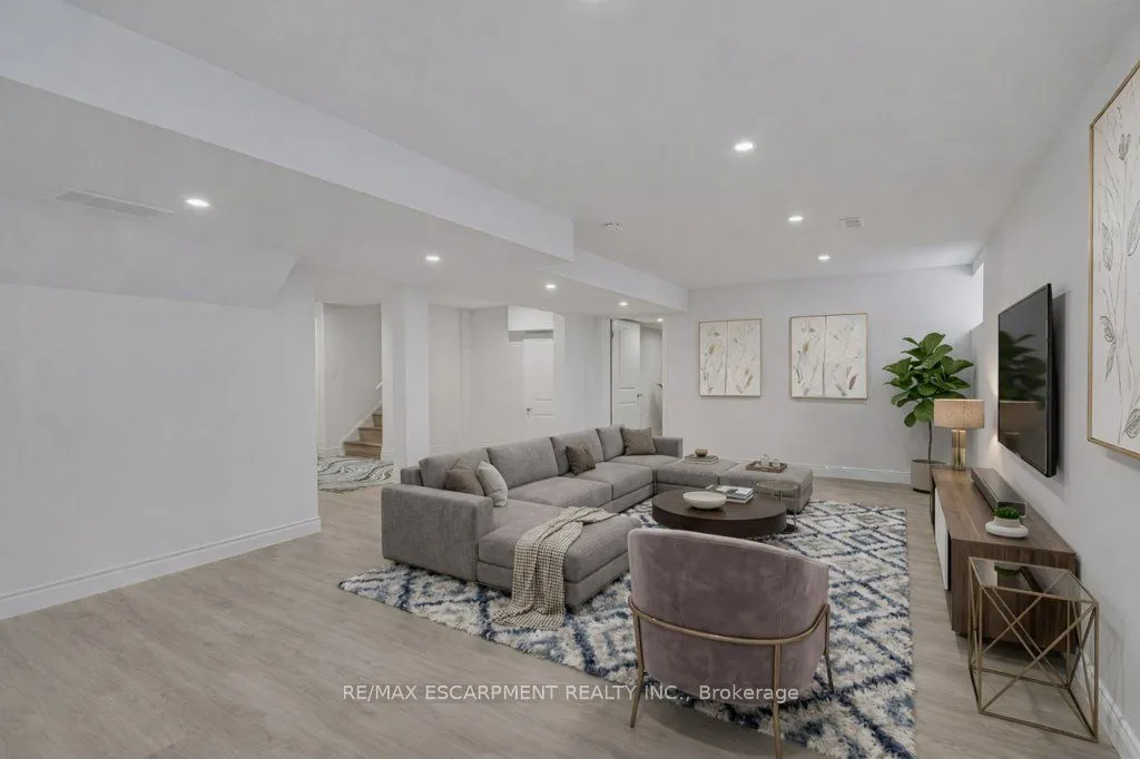 39 Avanti Crescent