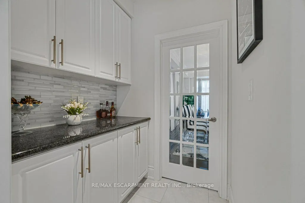 39 Avanti Crescent