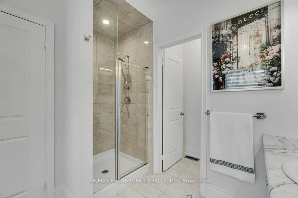 39 Avanti Crescent