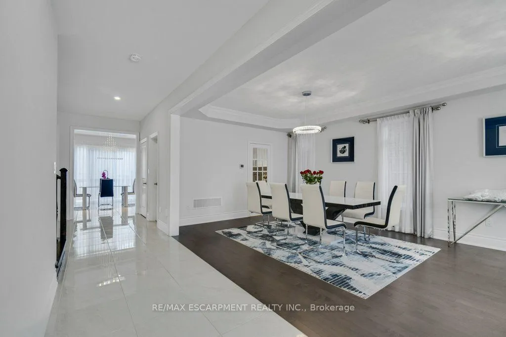 39 Avanti Crescent