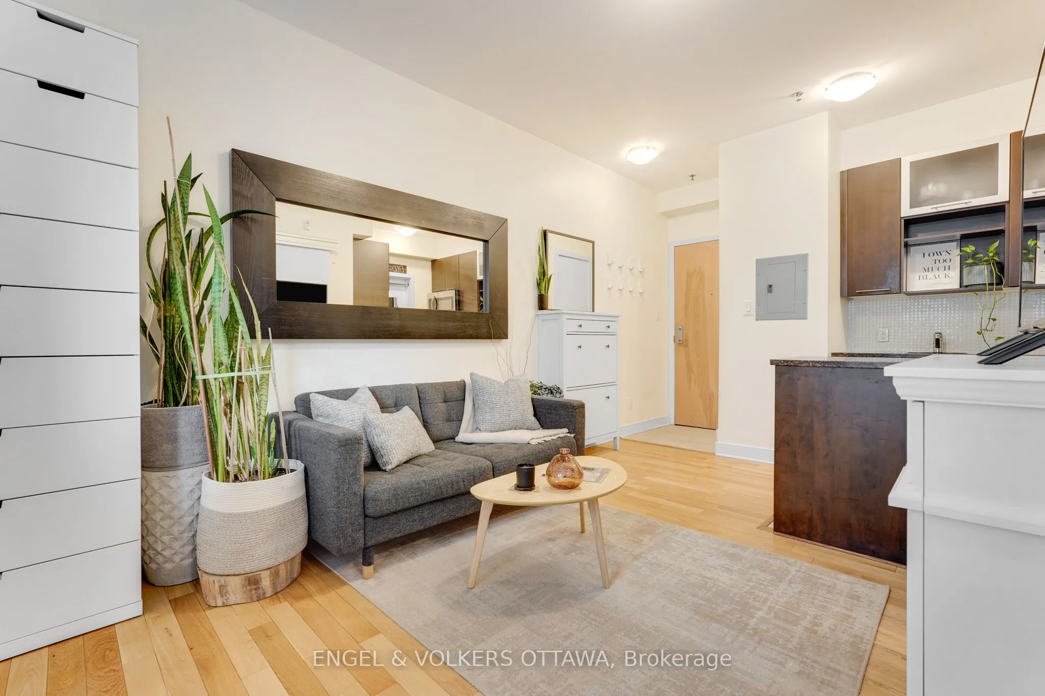 360 Cumberland Street #104