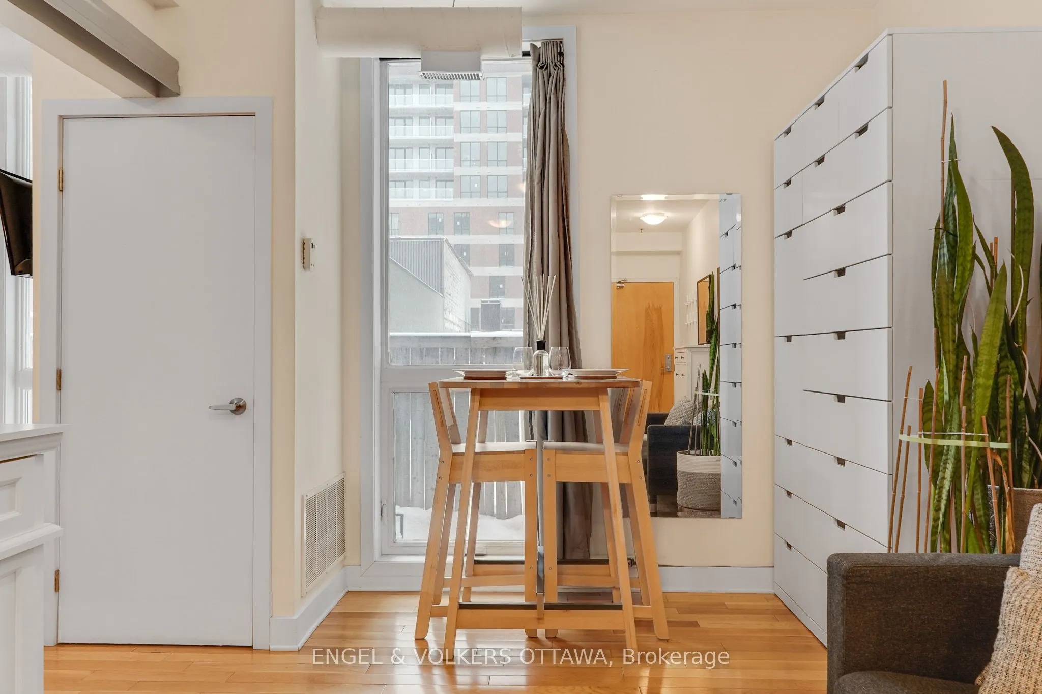 360 Cumberland Street #104