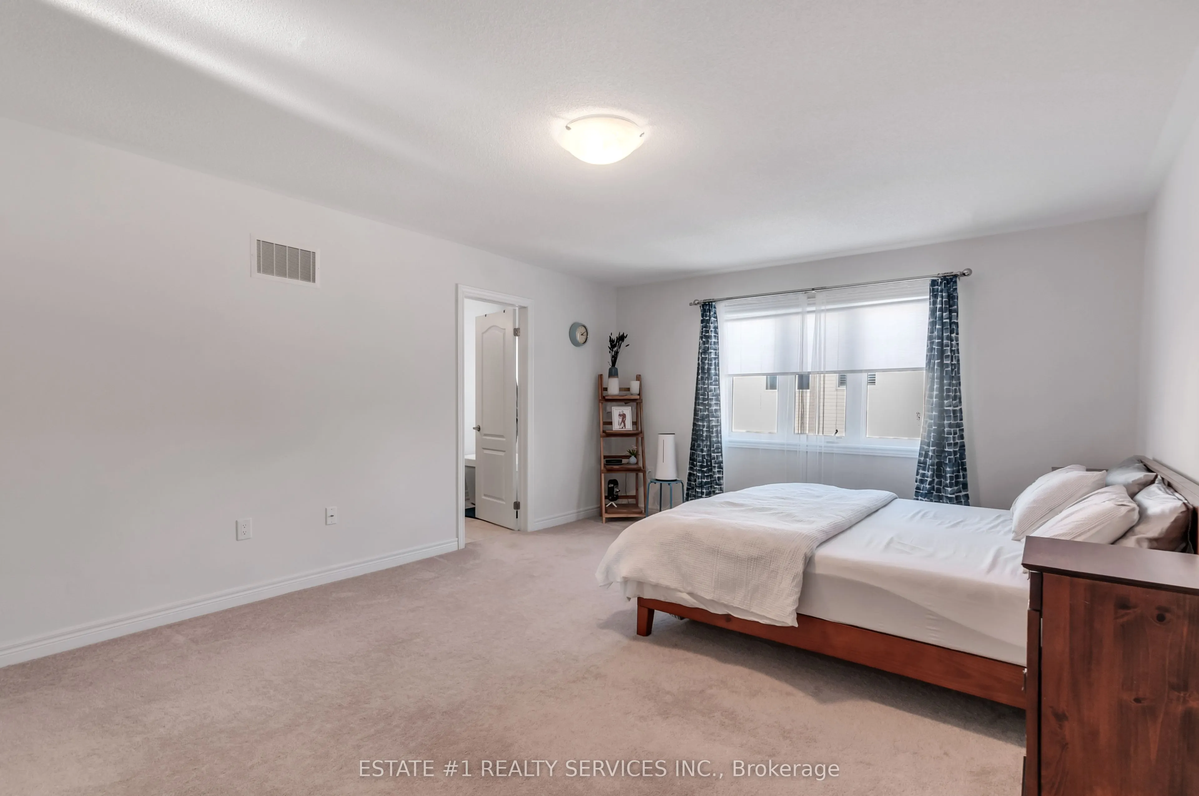 116 Mutrie Boulevard