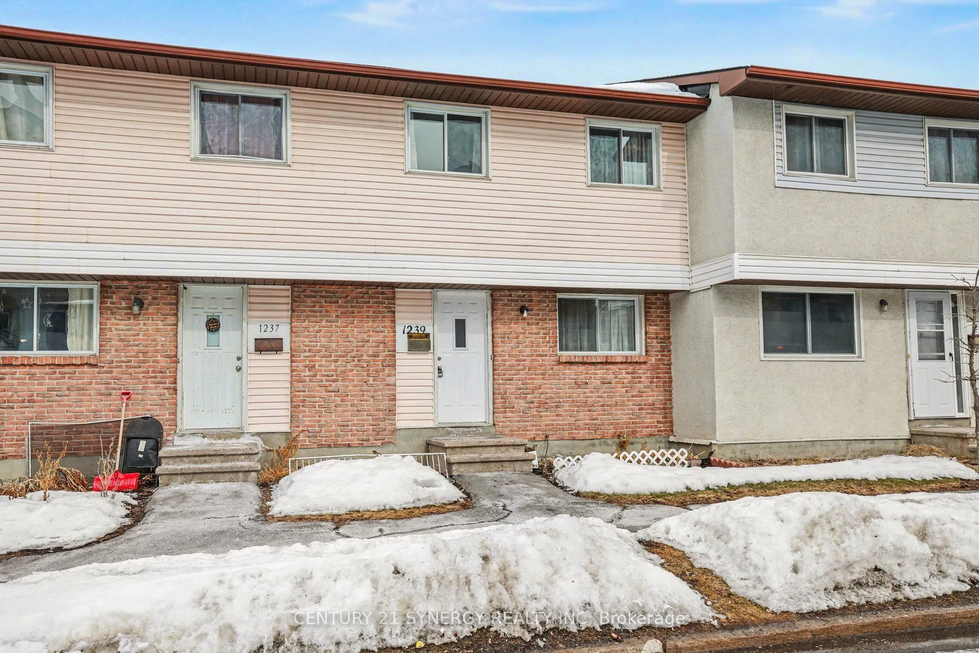 1239 Bowmount Street #73