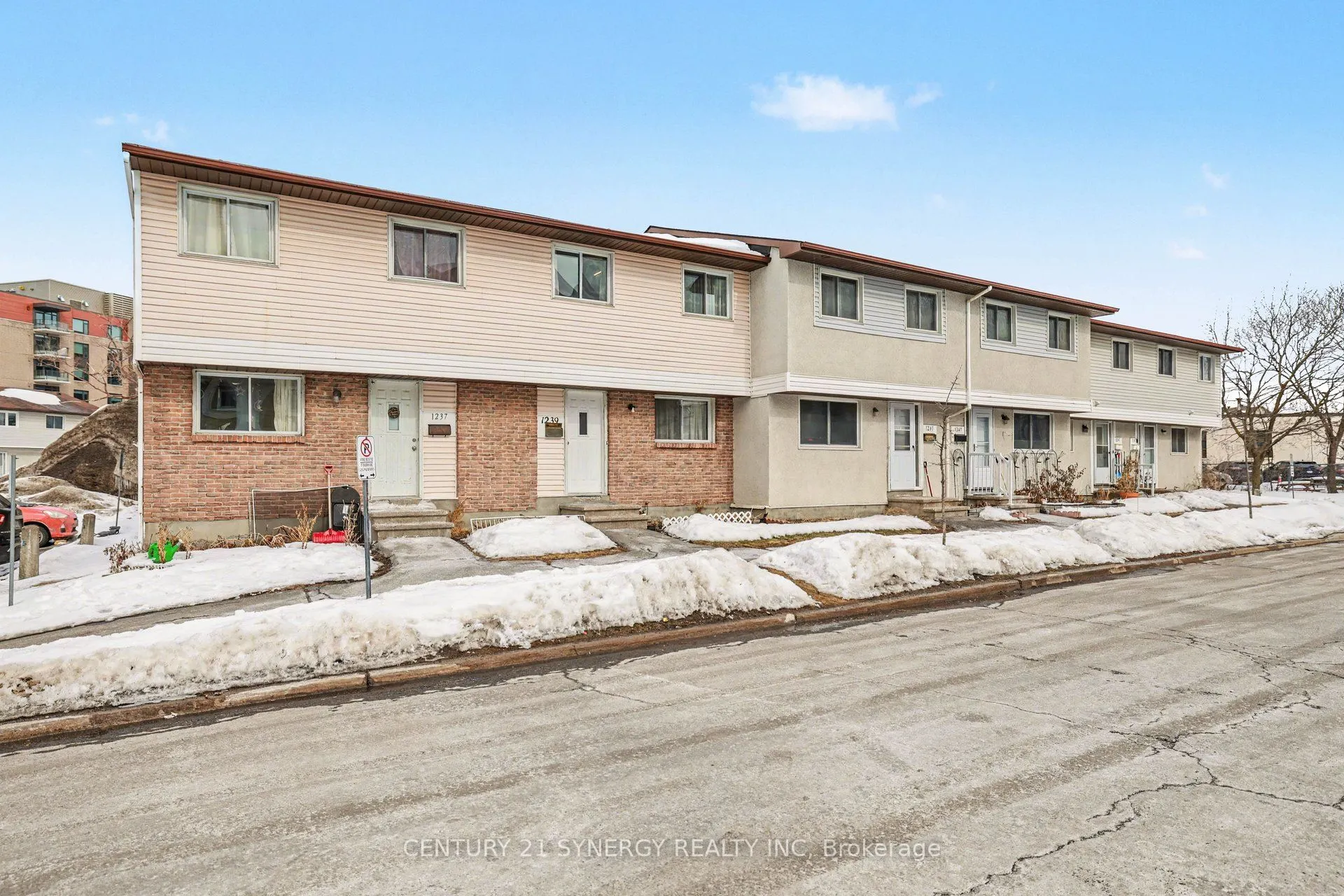 1239 Bowmount Street #73