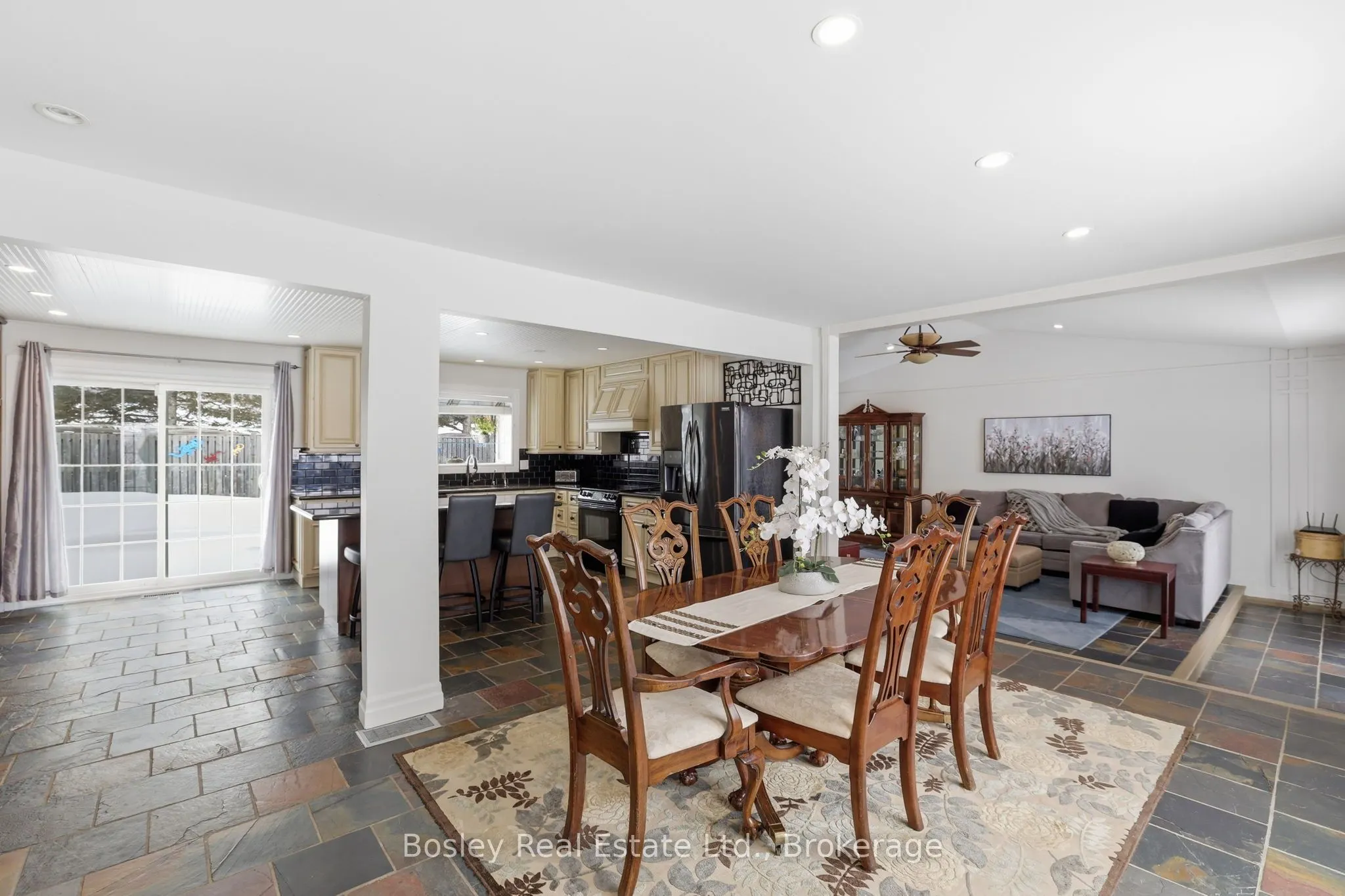 357190 The Blue Mountain Meaford Townline
