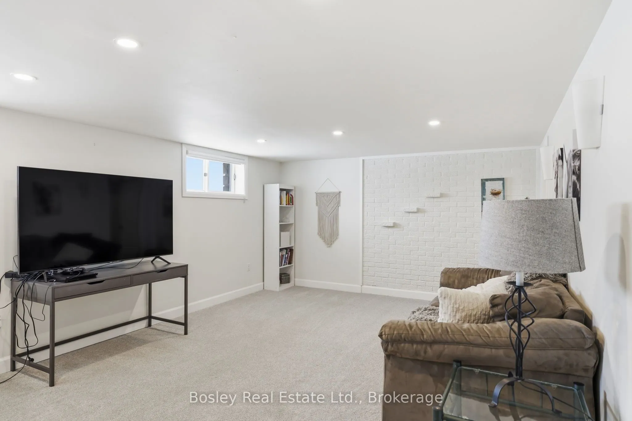 357190 The Blue Mountain Meaford Townline