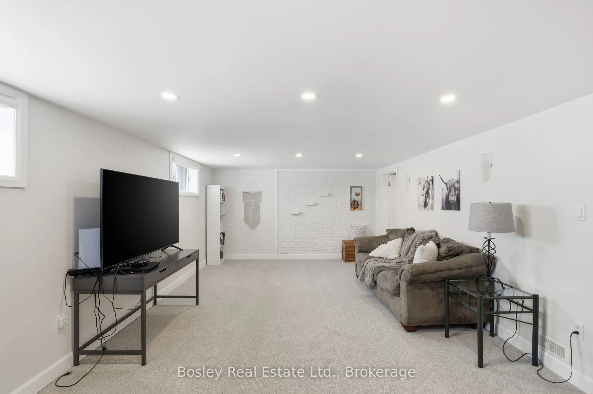 357190 The Blue Mountain Meaford Townline