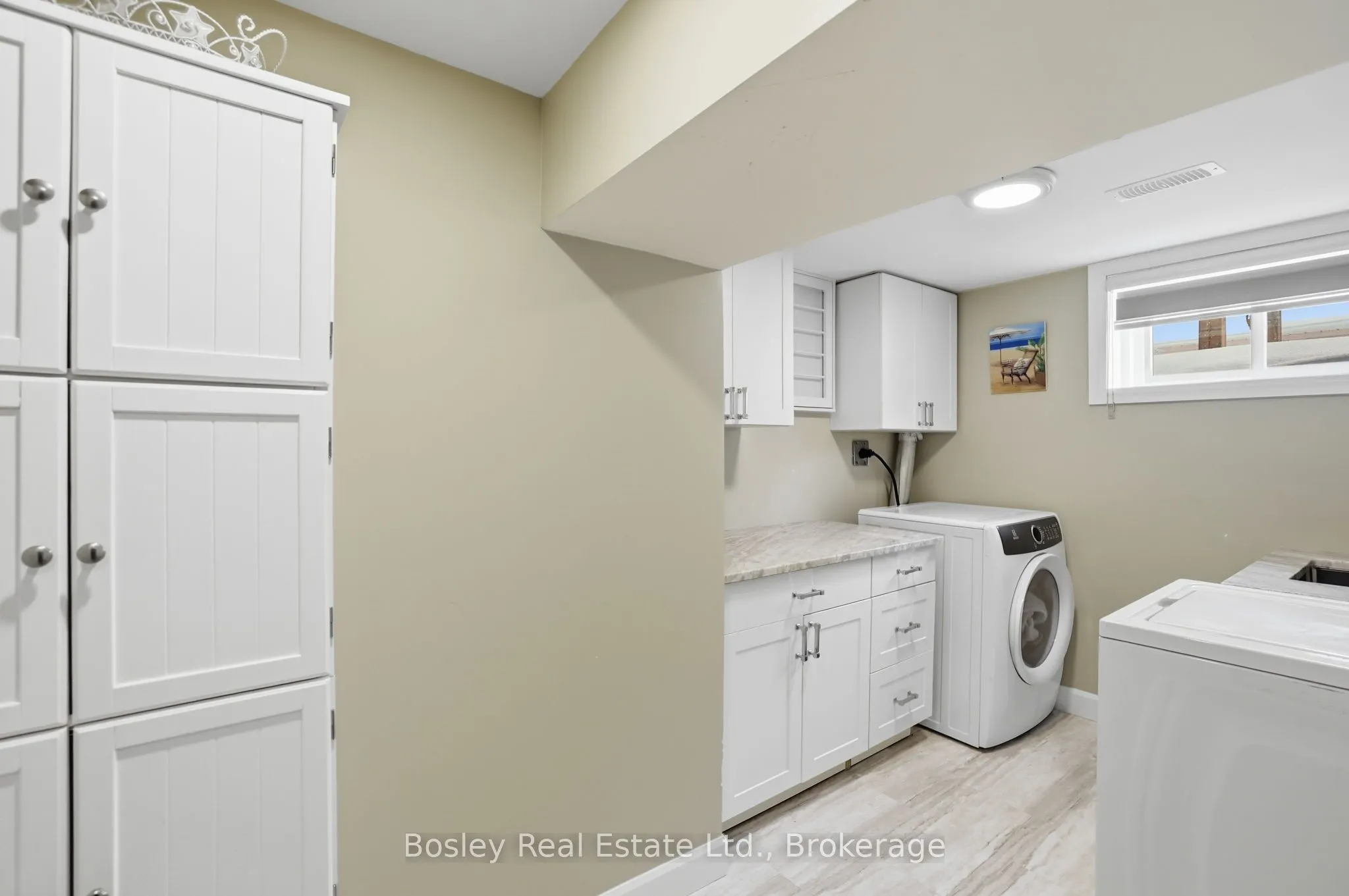 357190 The Blue Mountain Meaford Townline