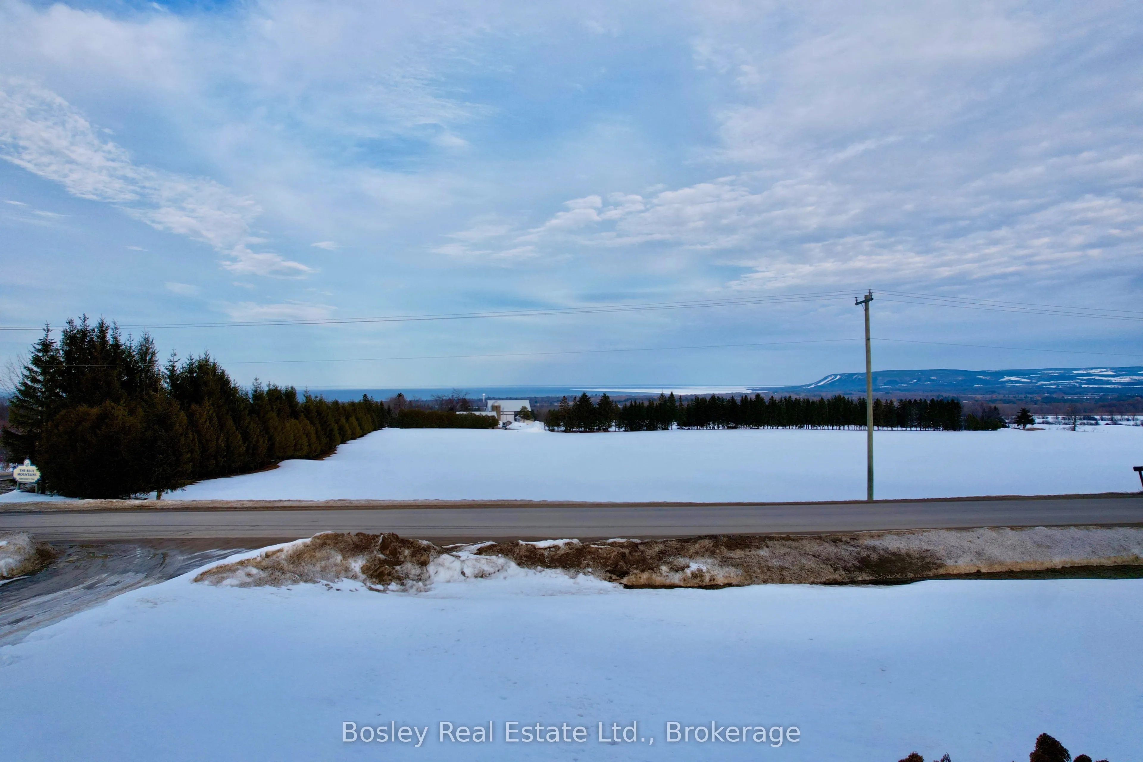 357190 The Blue Mountain Meaford Townline