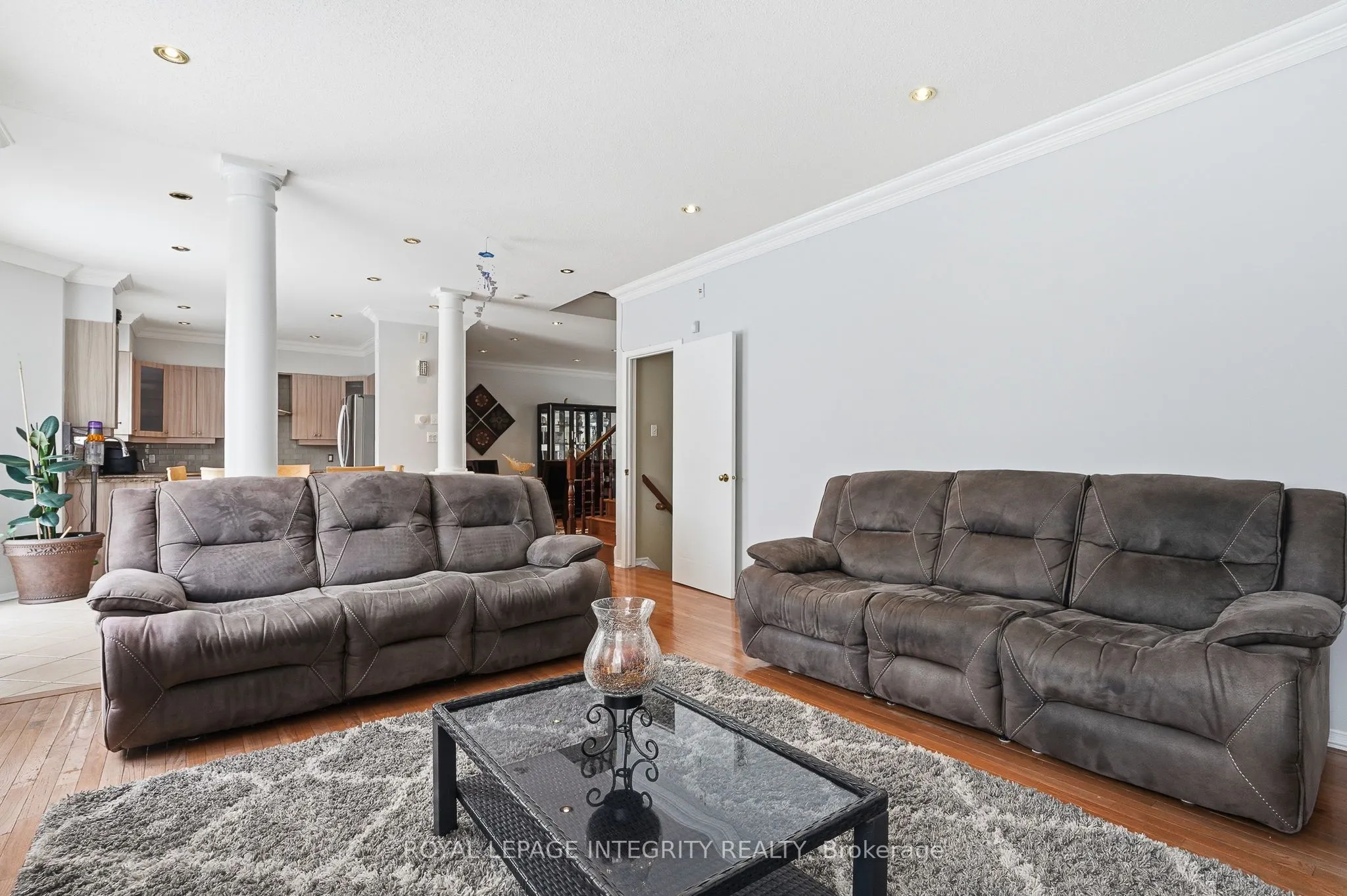 2104 Sandy Oaks Drive