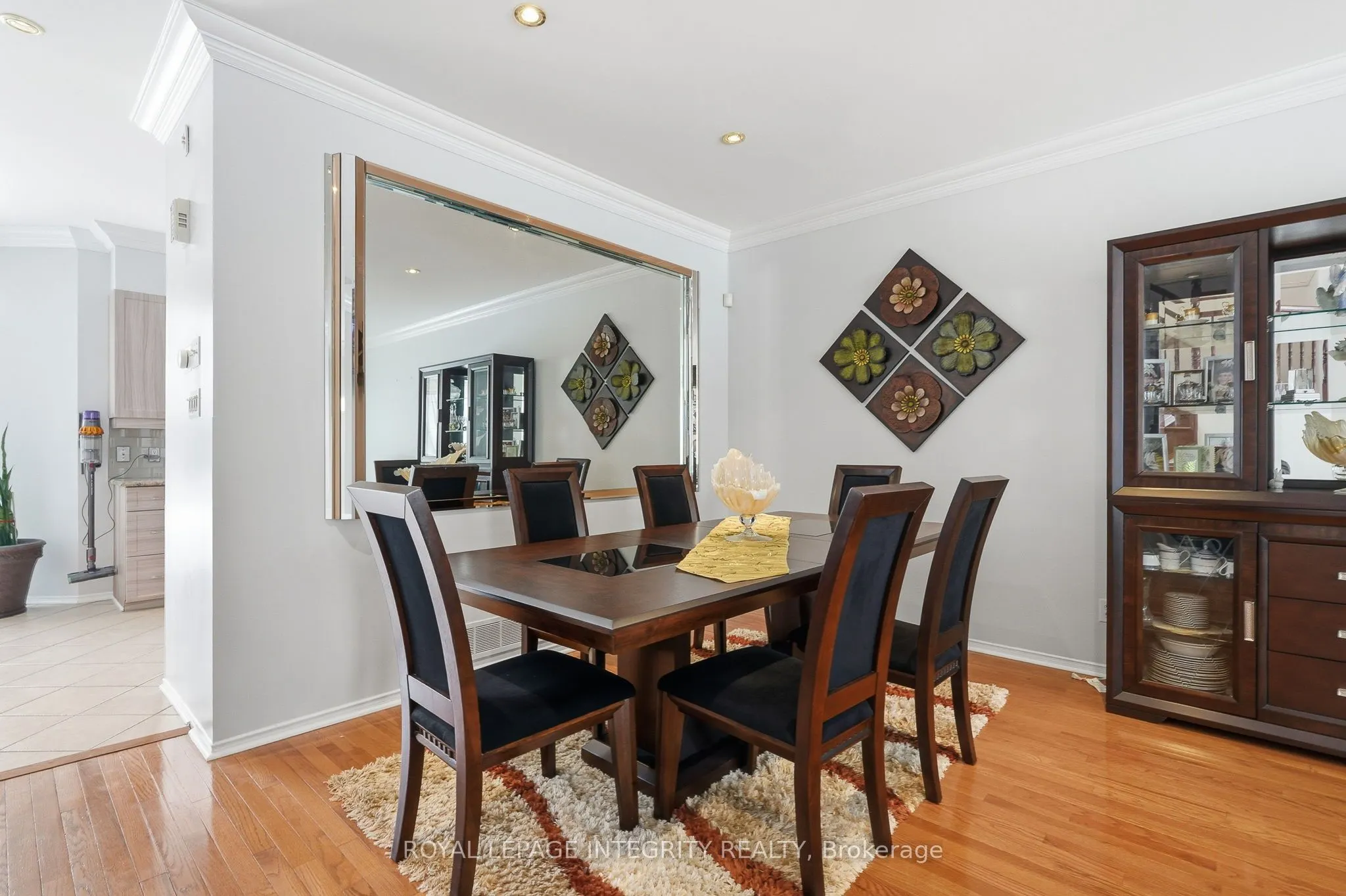 2104 Sandy Oaks Drive