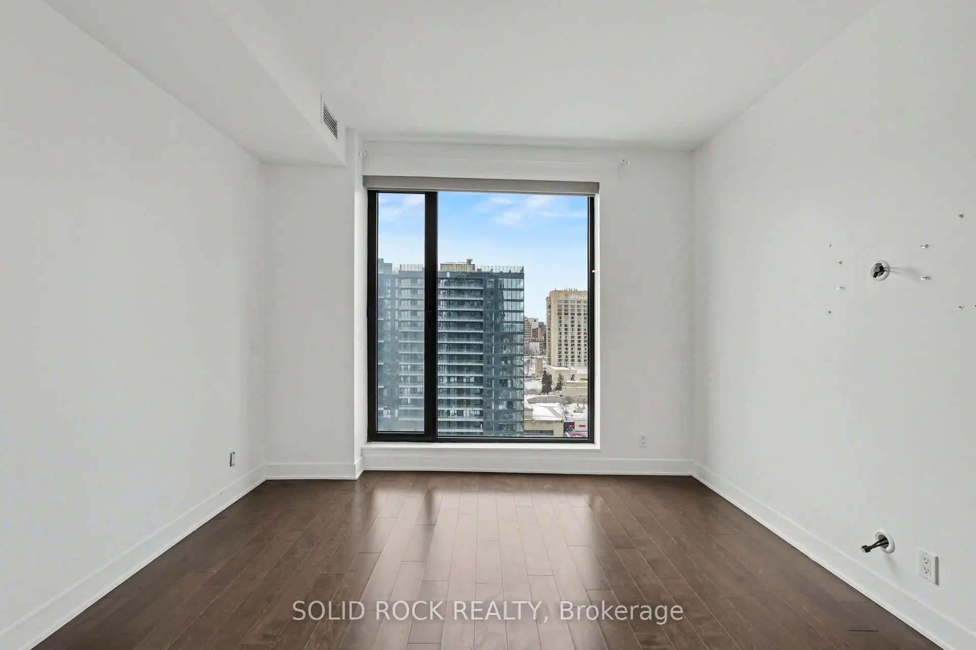 20 Daly Avenue #1606
