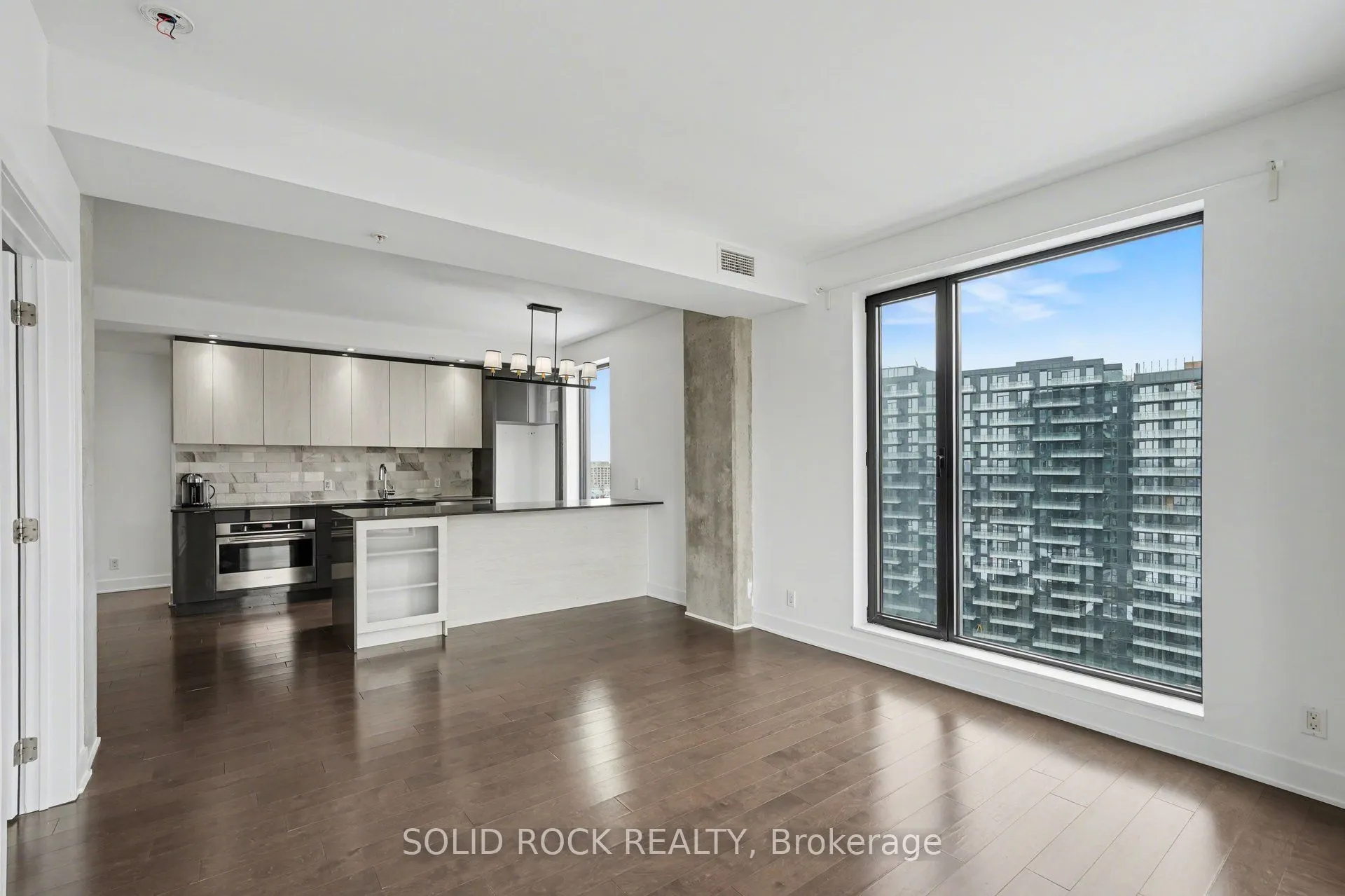 20 Daly Avenue #1606
