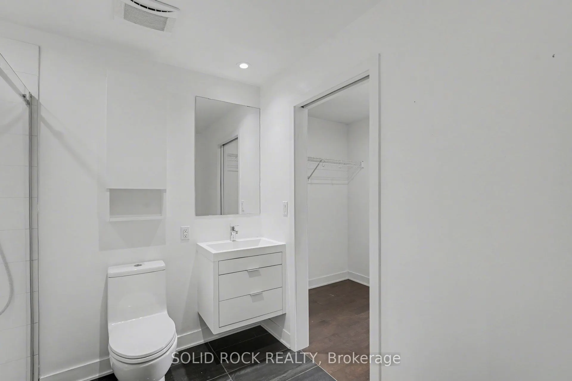 20 Daly Avenue #1606