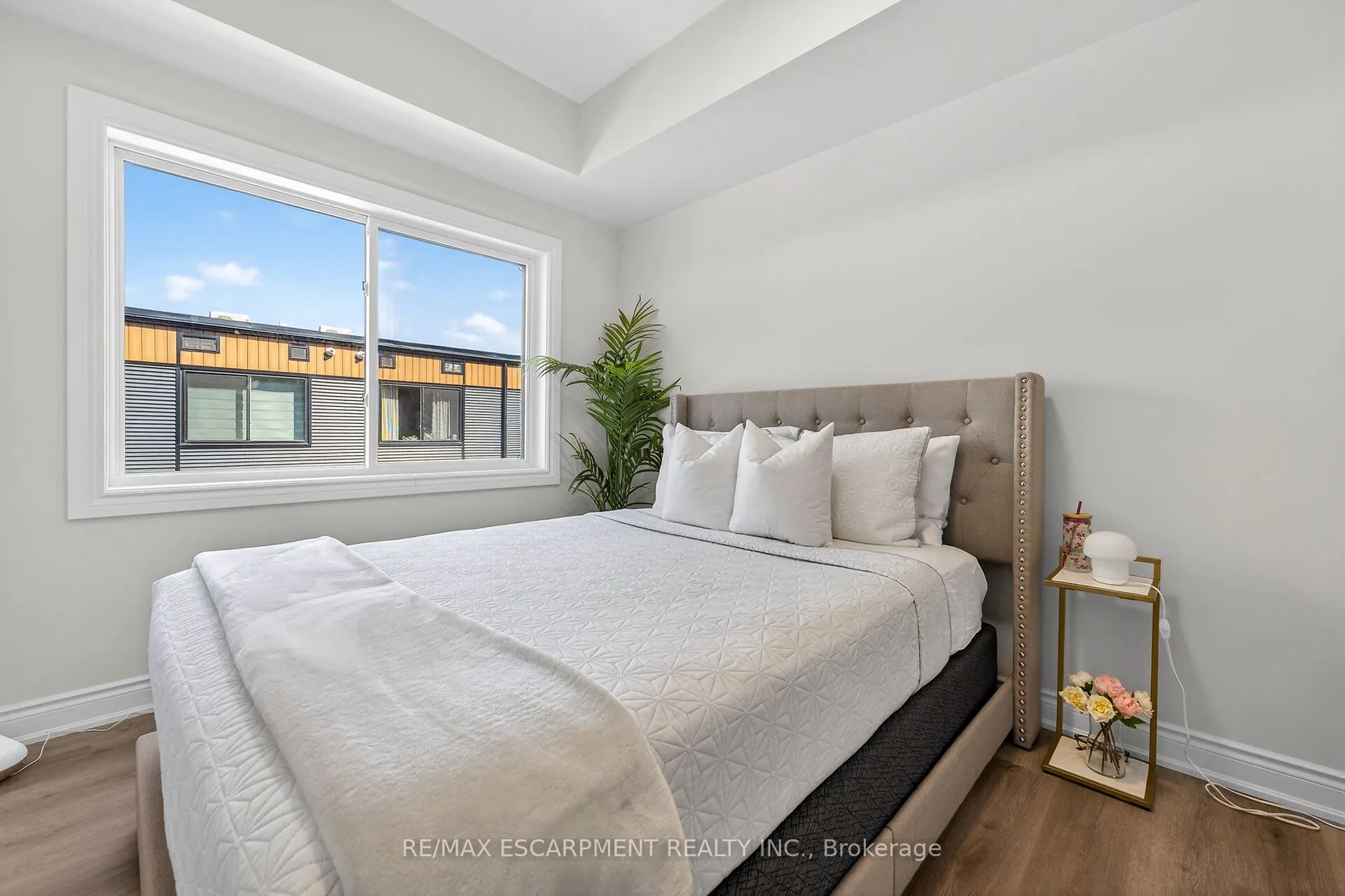 259 King Street E #303