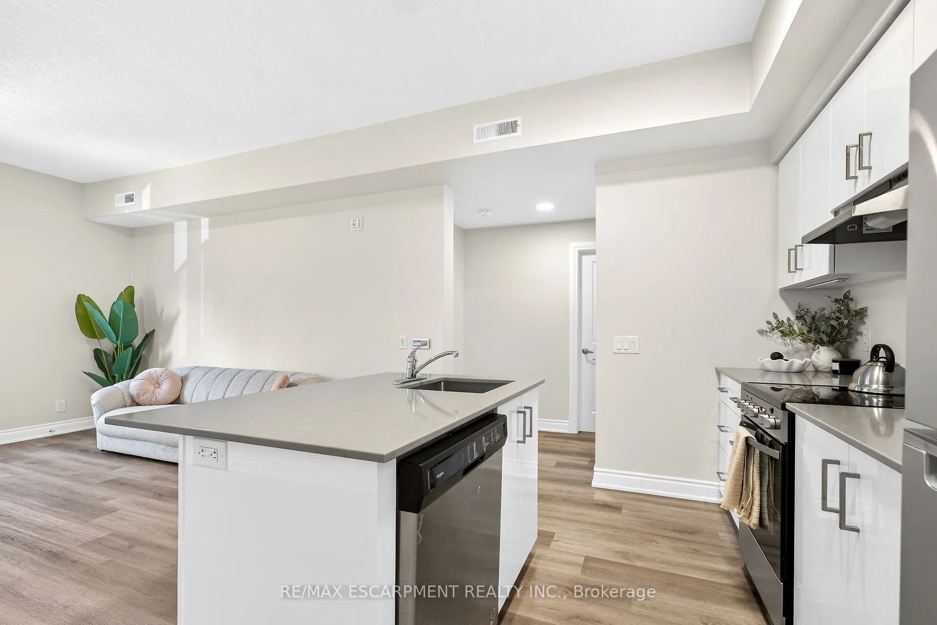 259 King Street E #303