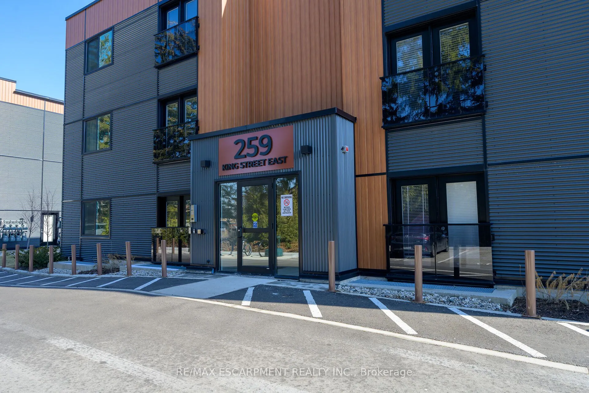259 King Street E #303