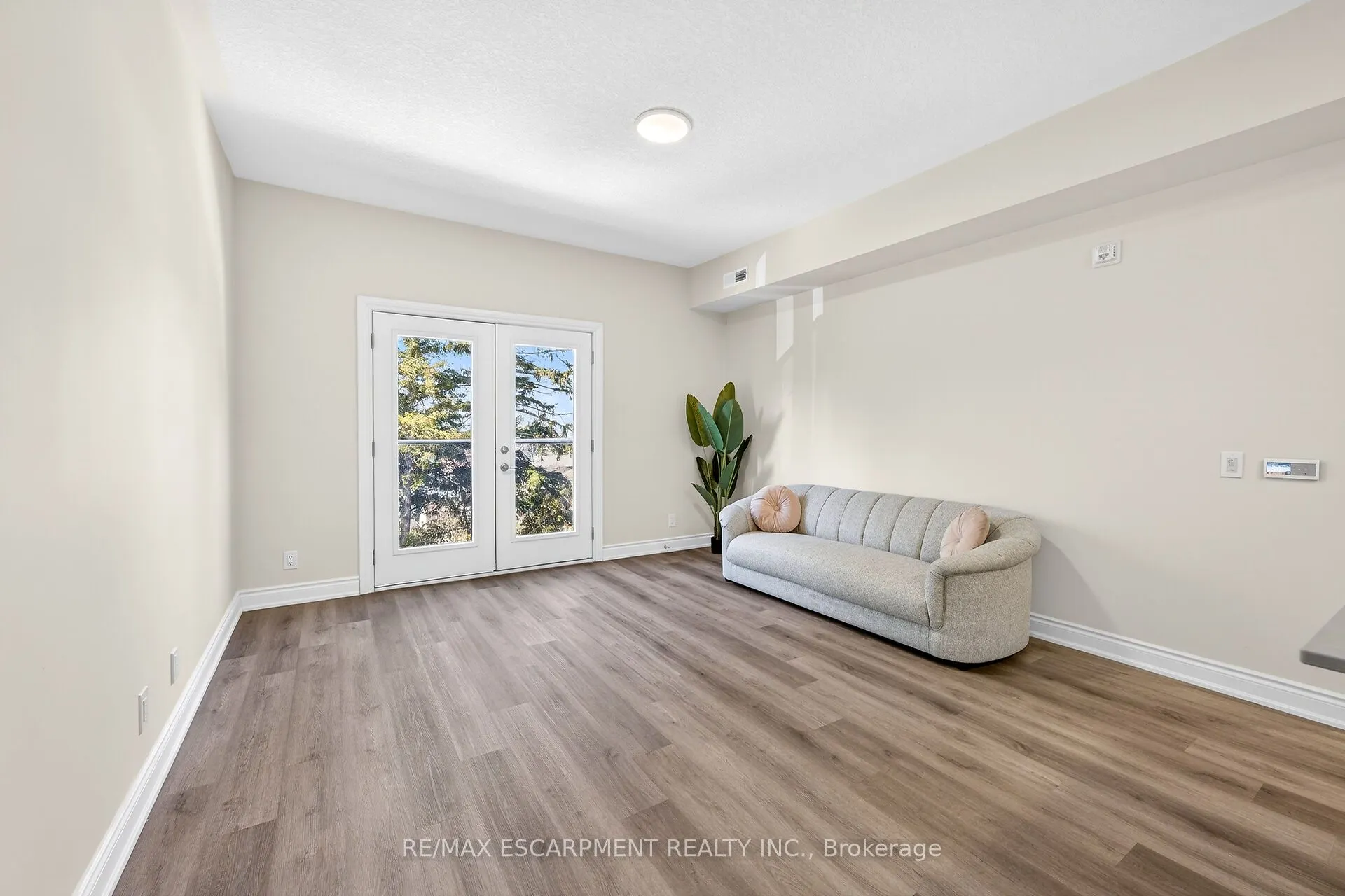 259 King Street E #303