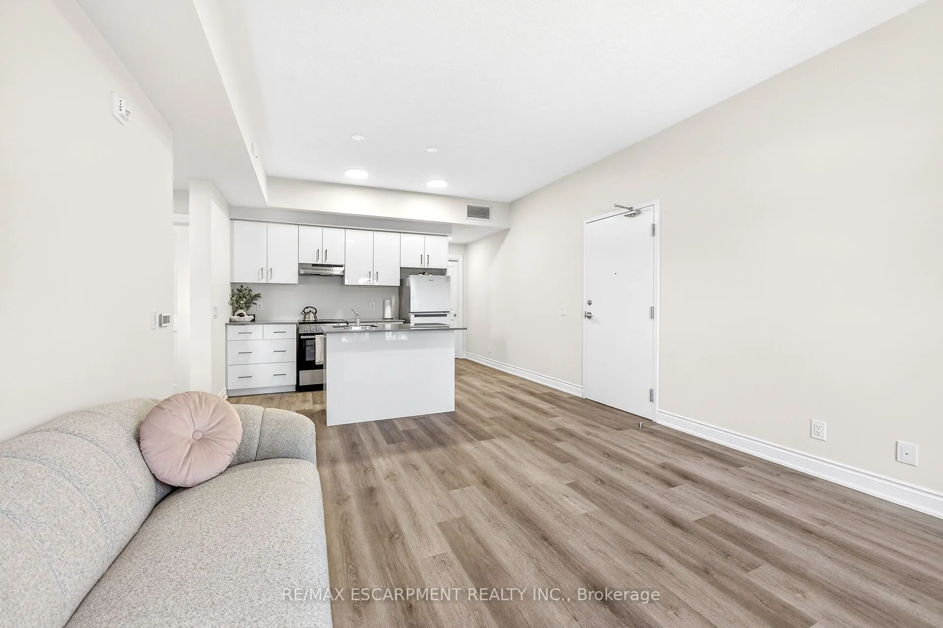259 King Street E #303