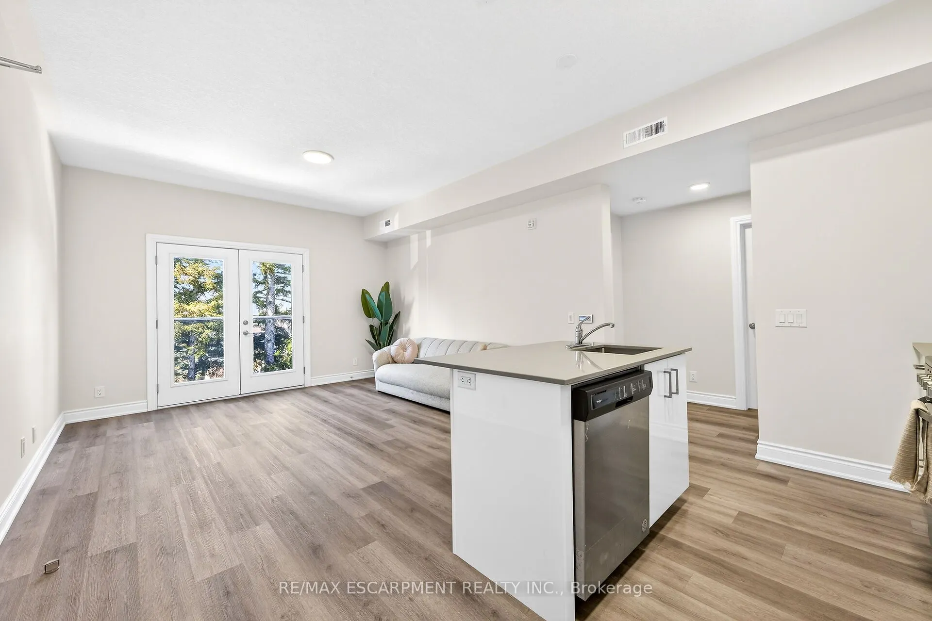 259 King Street E #303