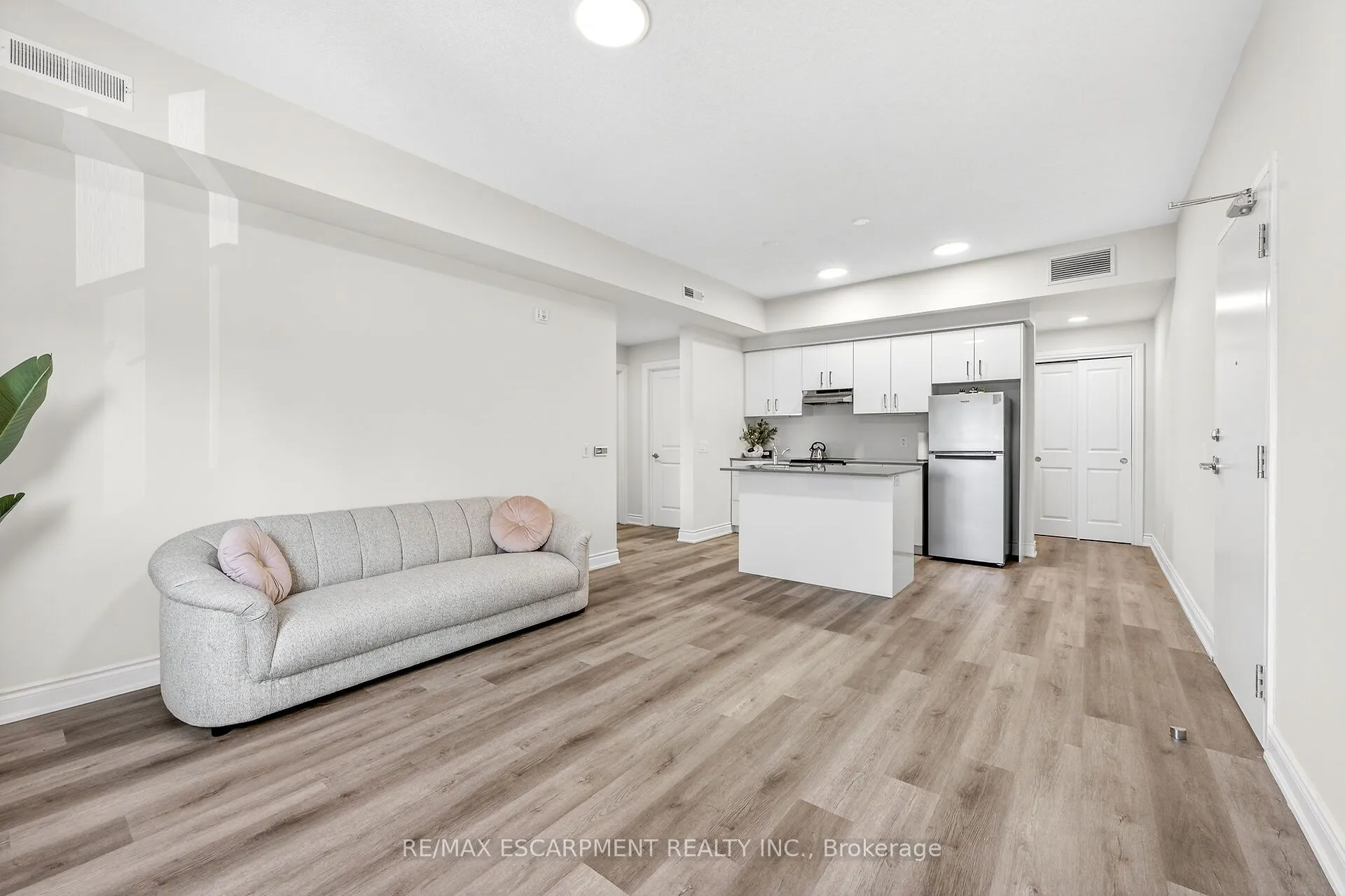 259 King Street E #303