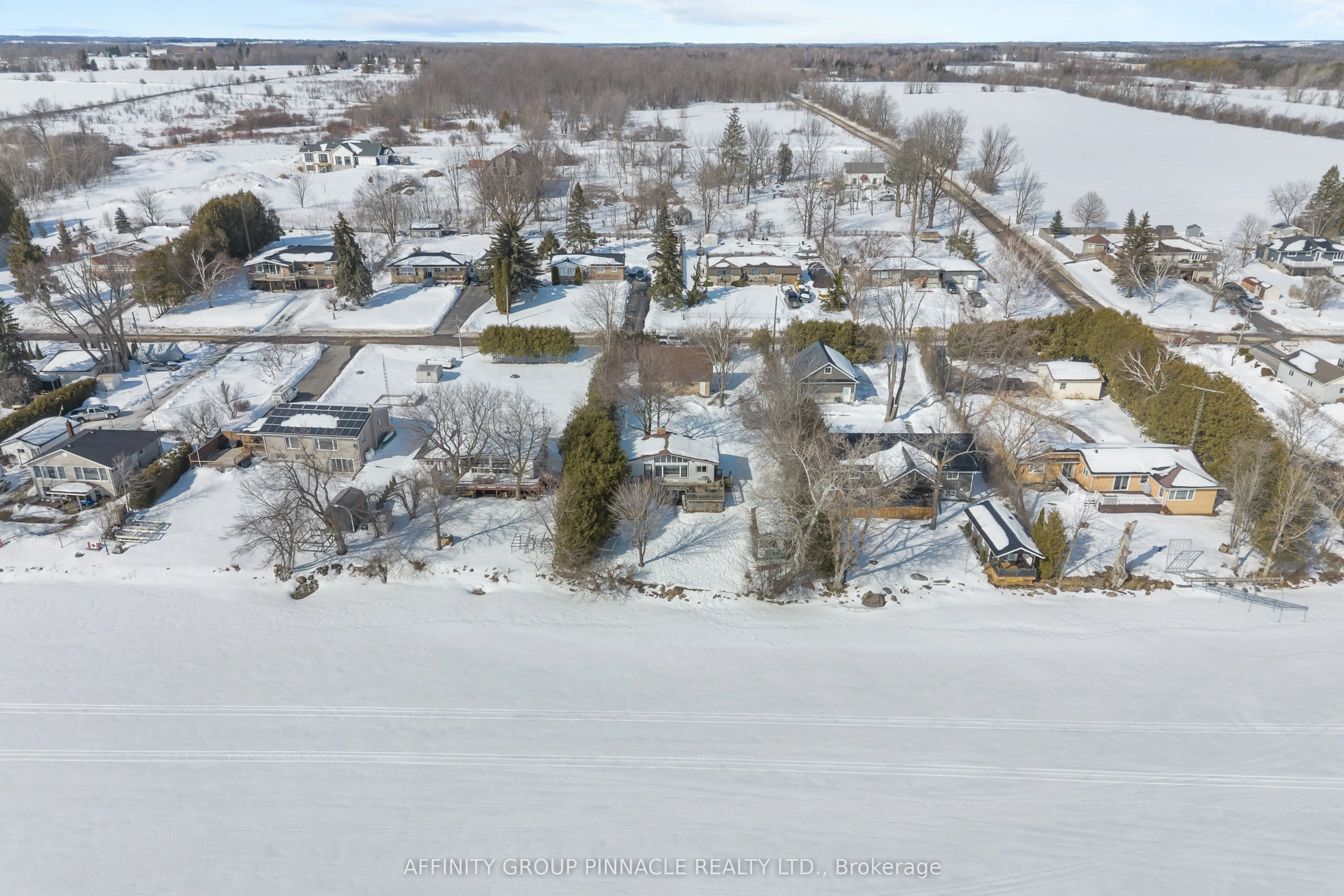 18 Lakeview Boulevard