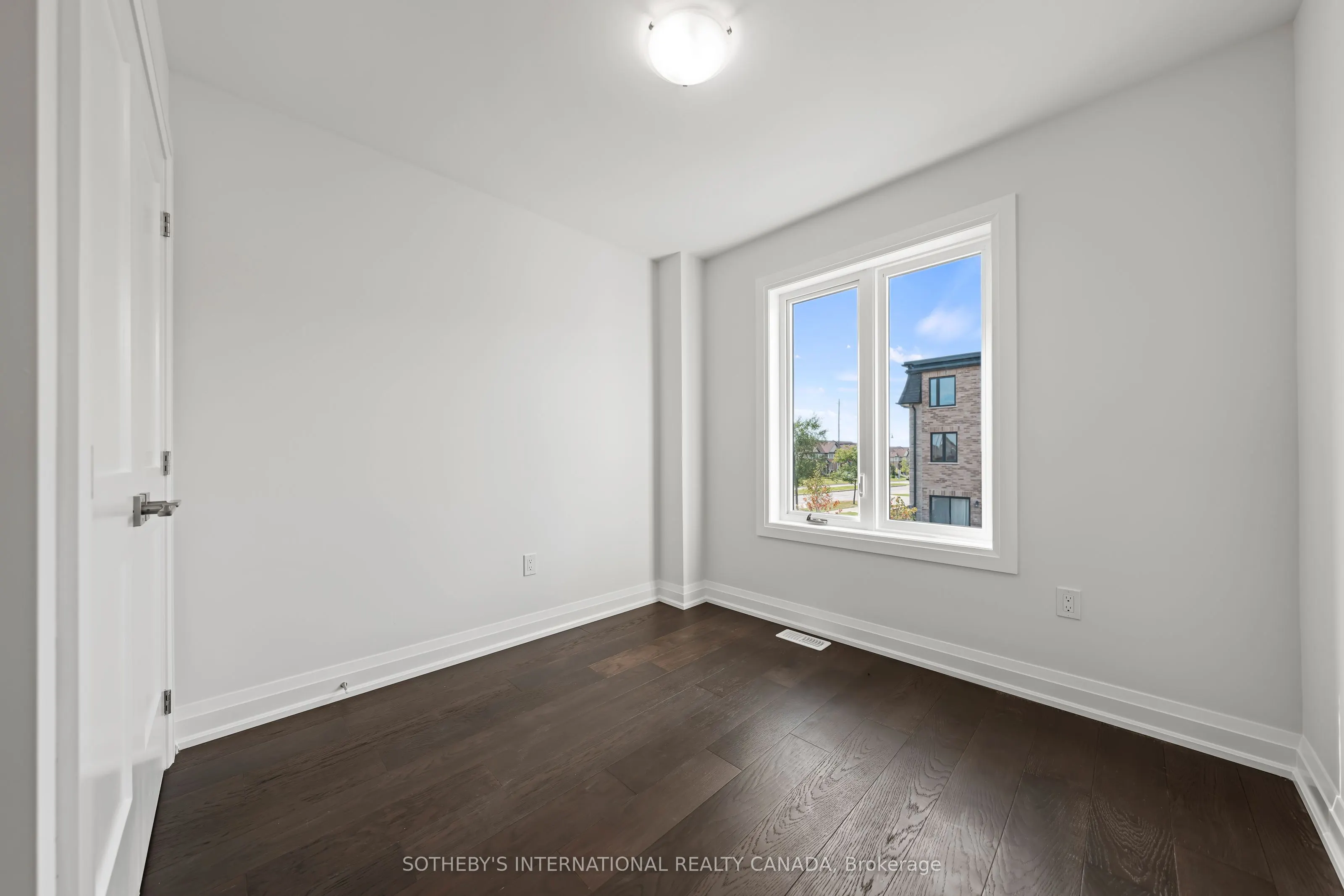 675 Victoria Road N #23