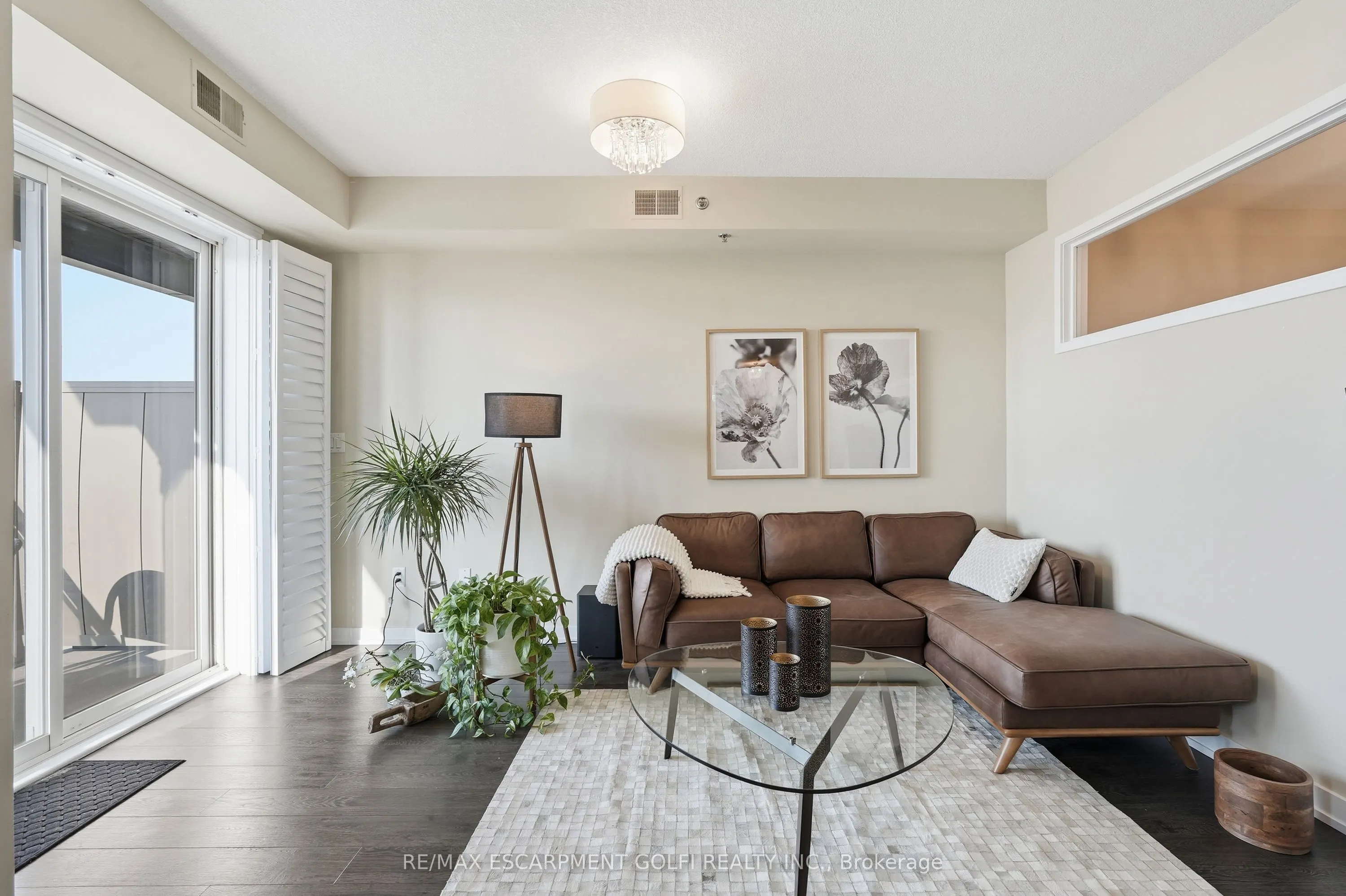520 North Service Road #411