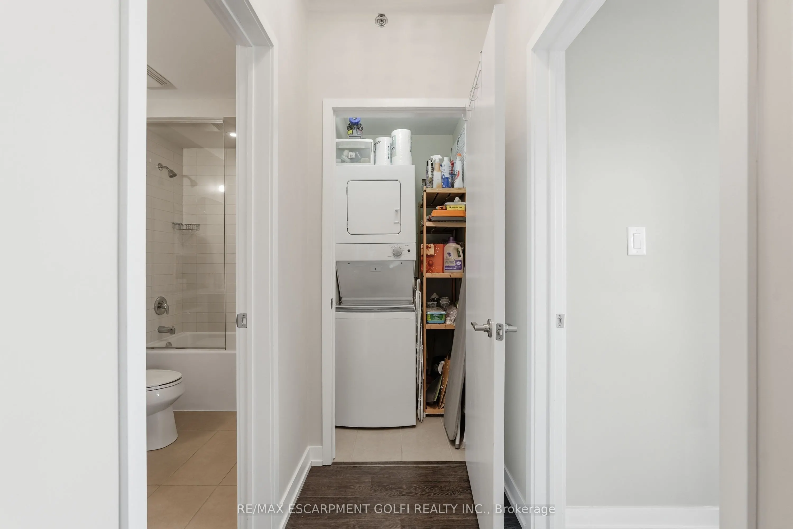 520 North Service Road #411