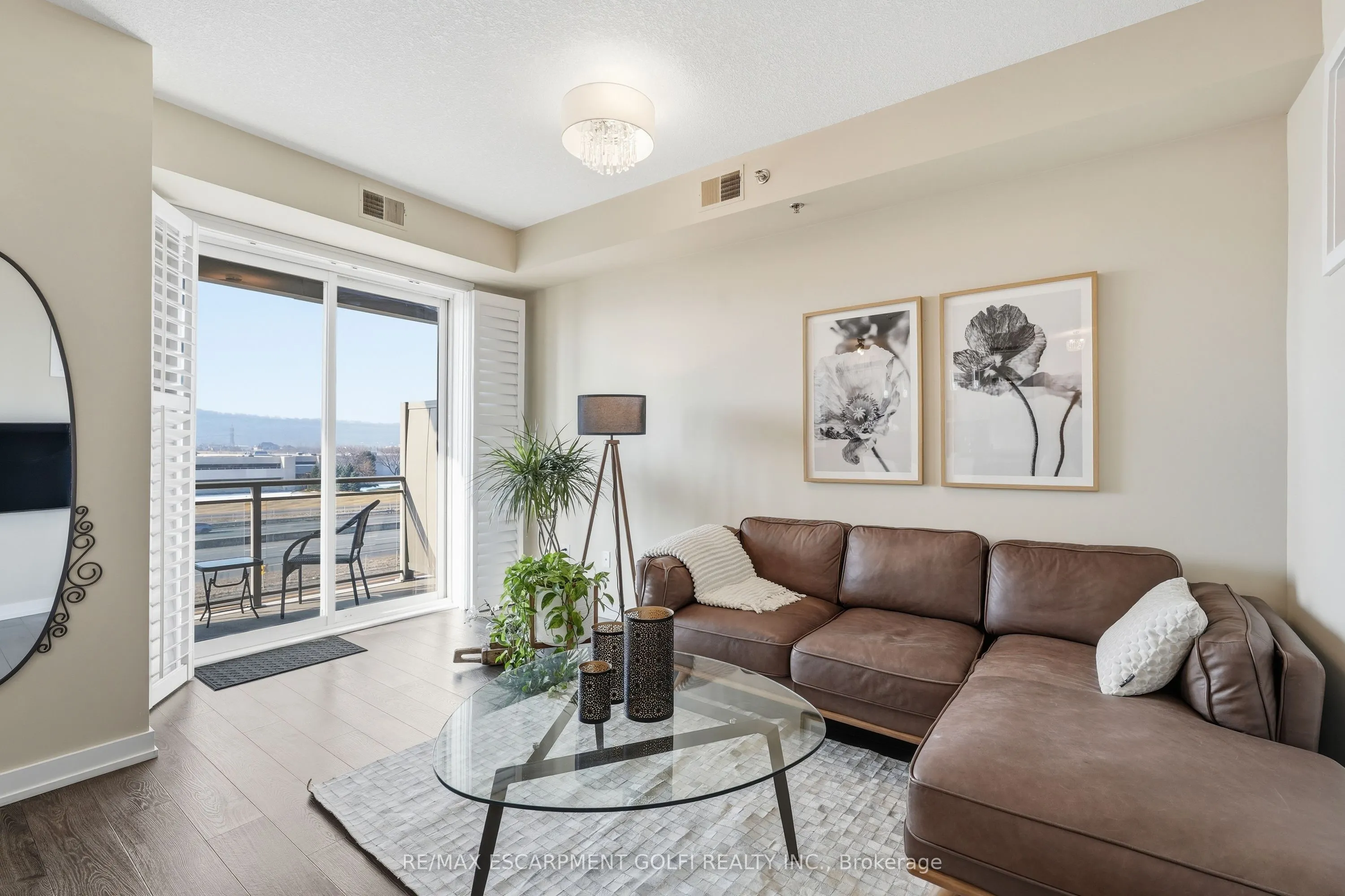 520 North Service Road #411