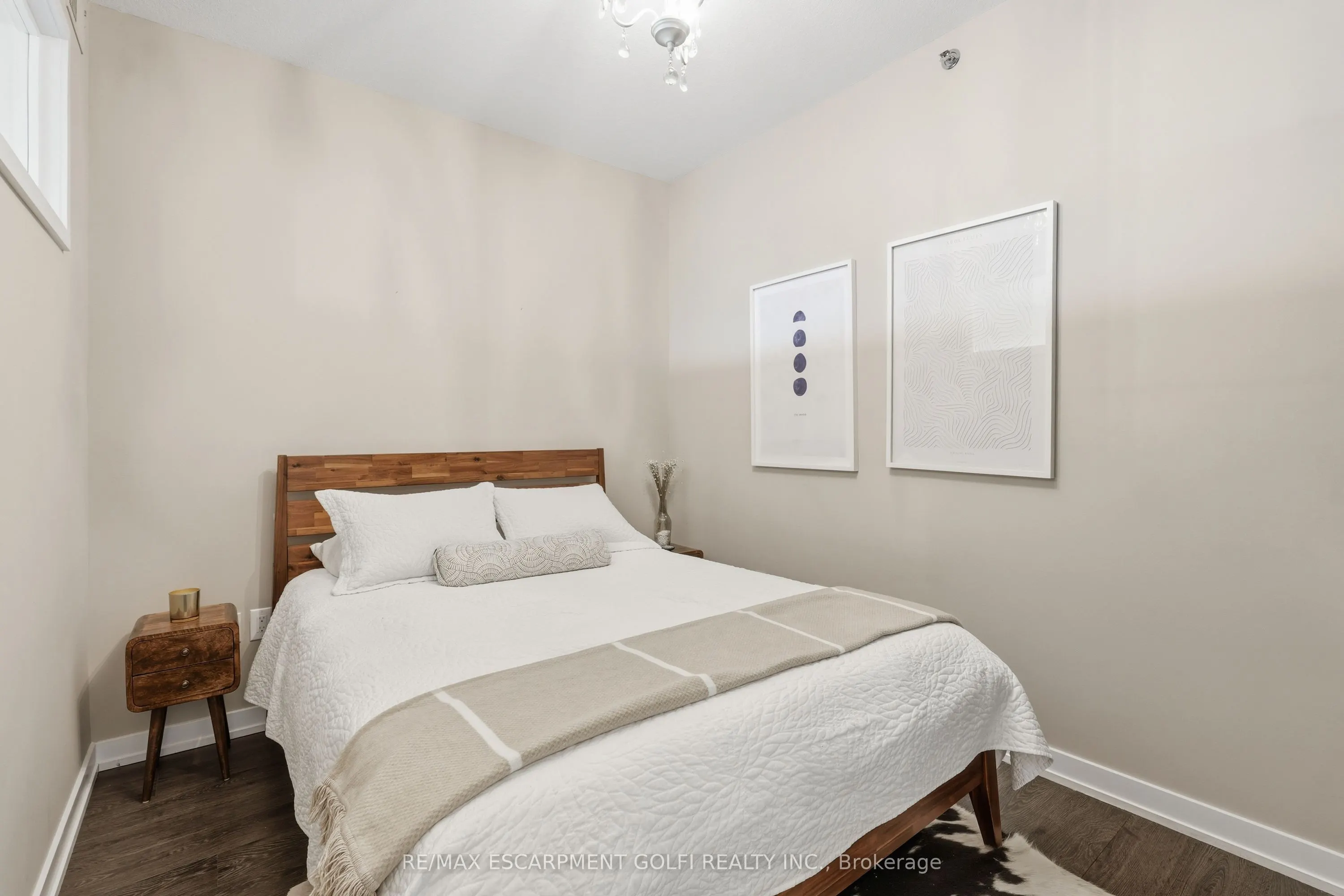 520 North Service Road #411