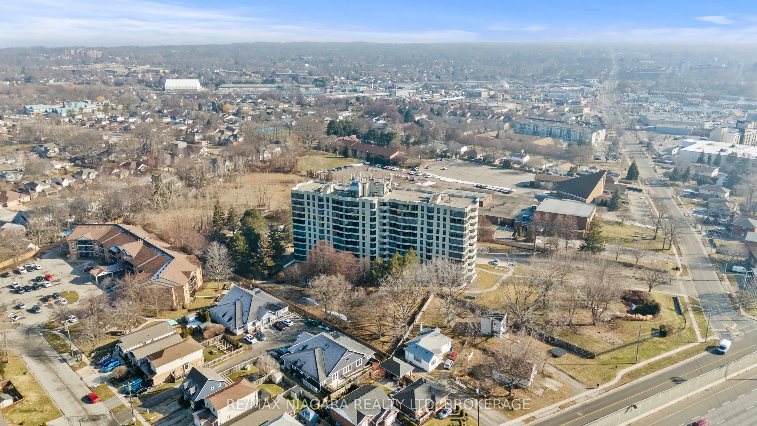 81 Scott Street #601