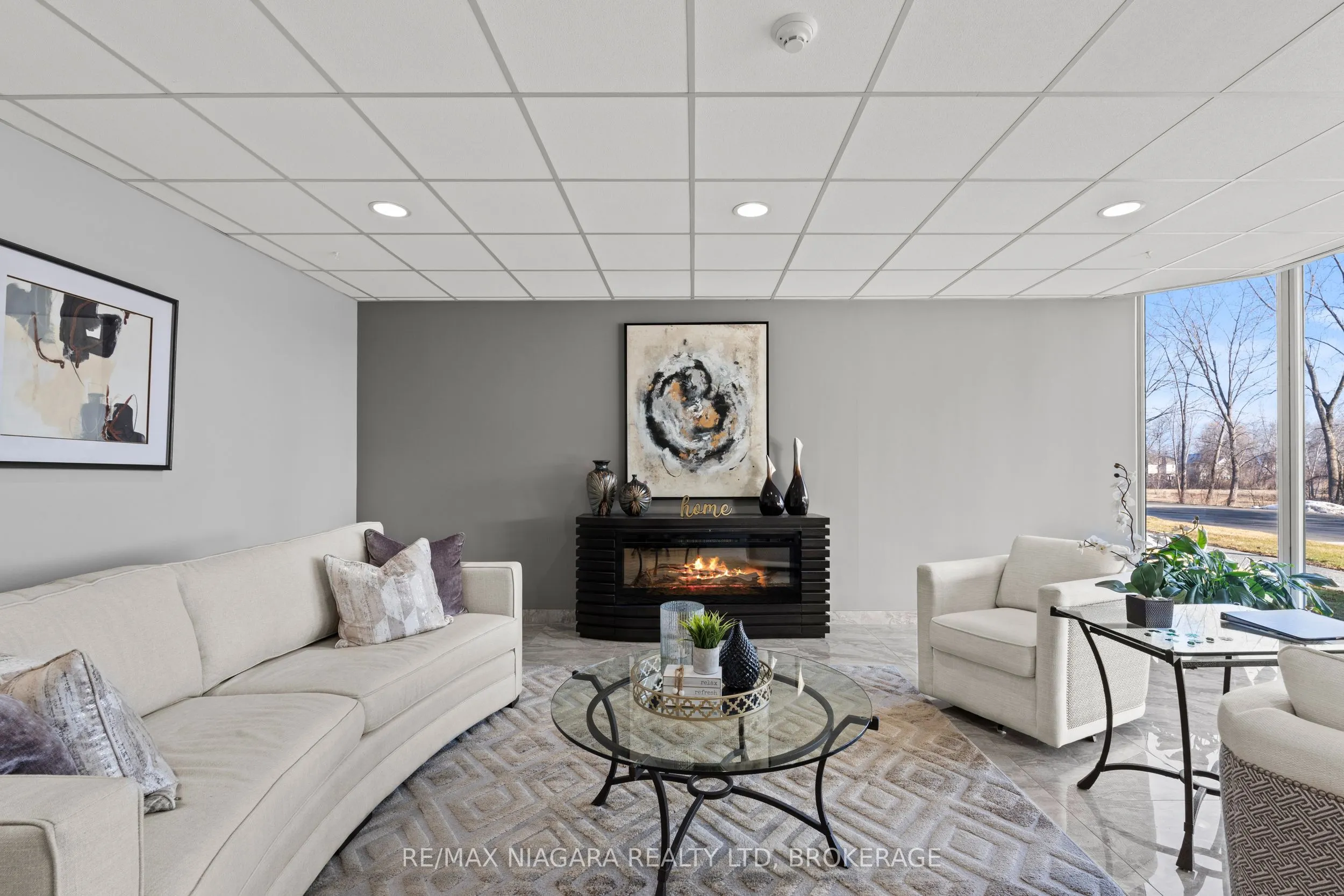 81 Scott Street #601
